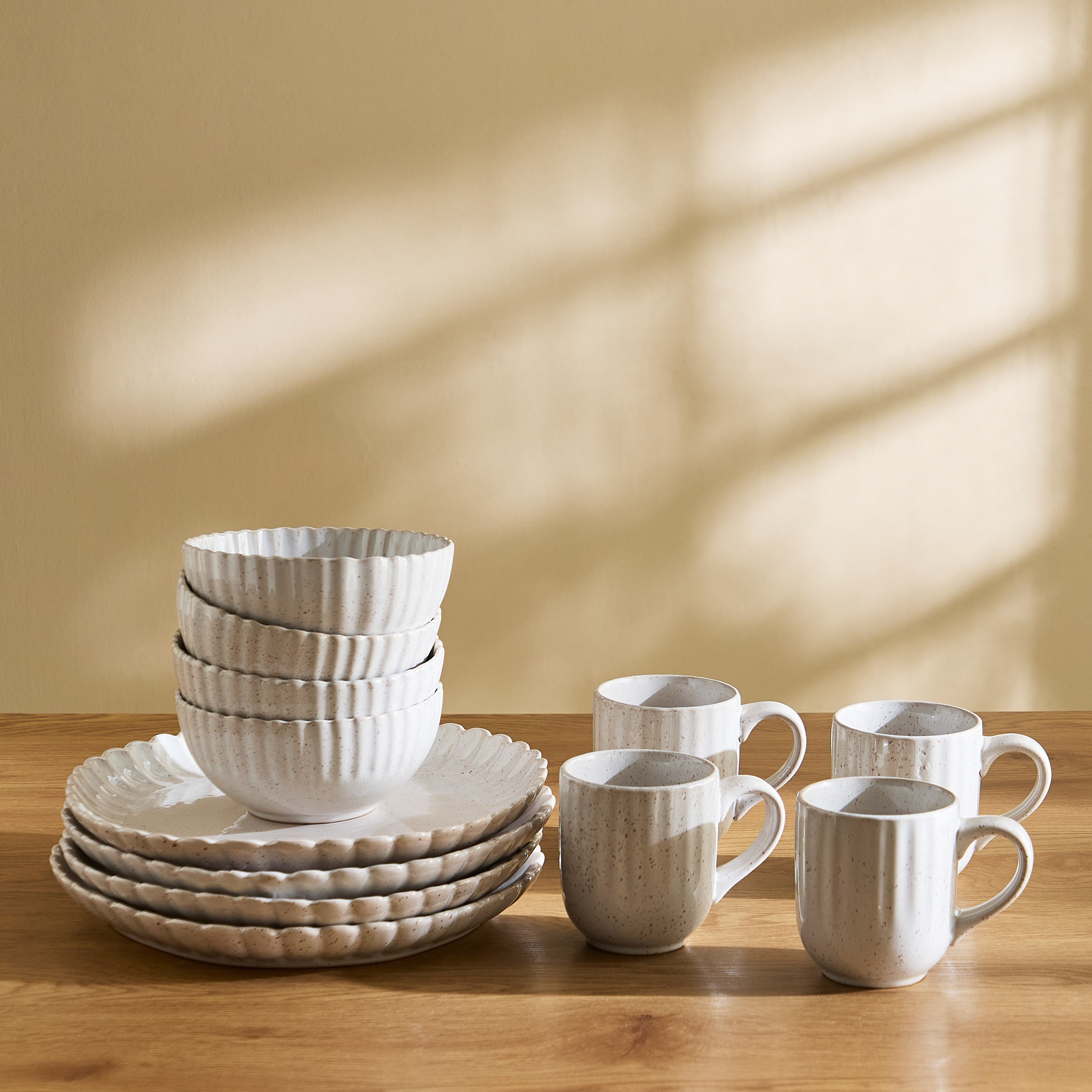 طقم أدوات سفرة 12 قطعة ويلش من إيليغانزا - يخدم 4-hbxdiningroom-tabletop-dinnersets-image-5