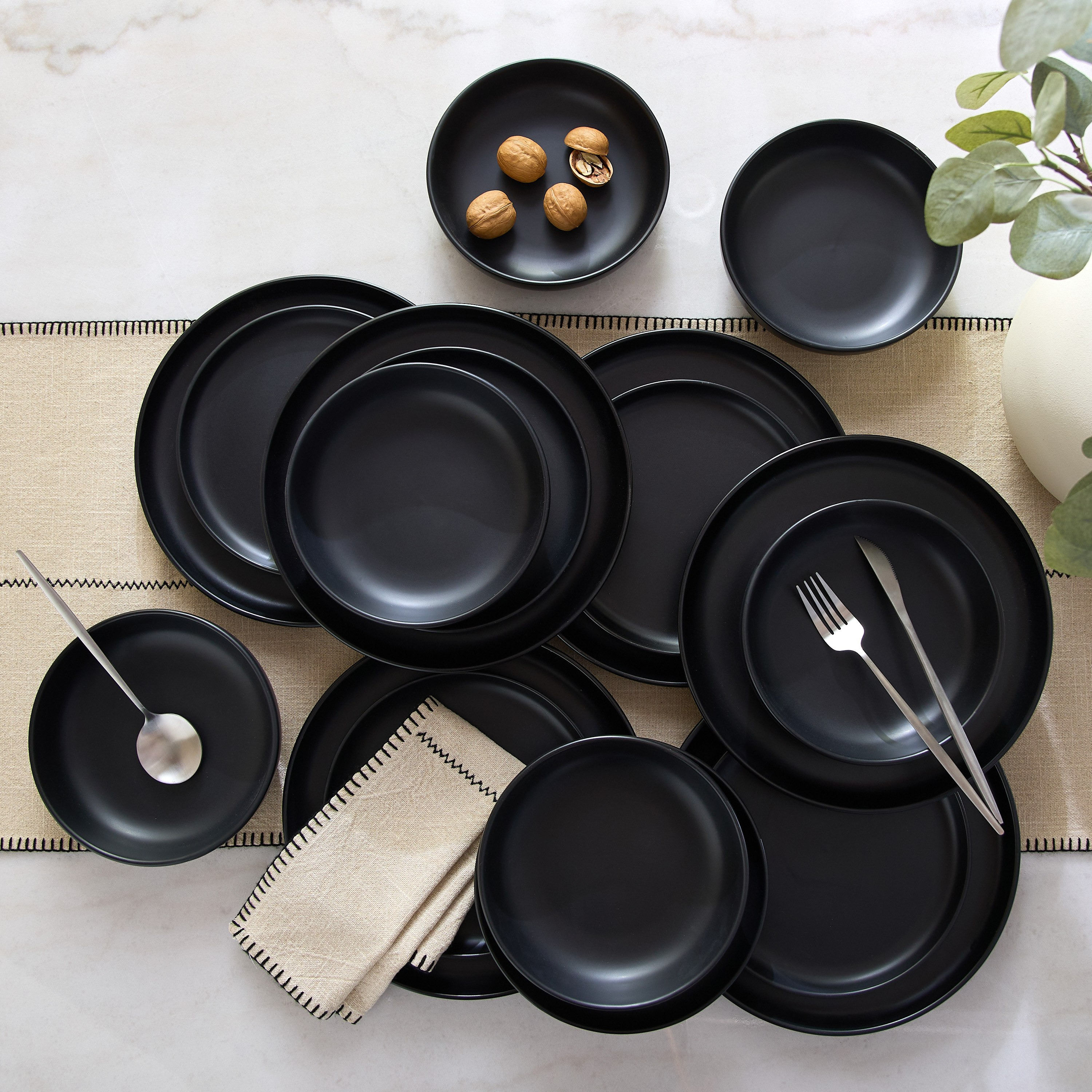 طقم أدوات سفرة 18 قطعة فينتج من إيليغانزا - يخدم 6-hbxdiningroom-tabletop-dinnersets-image-1