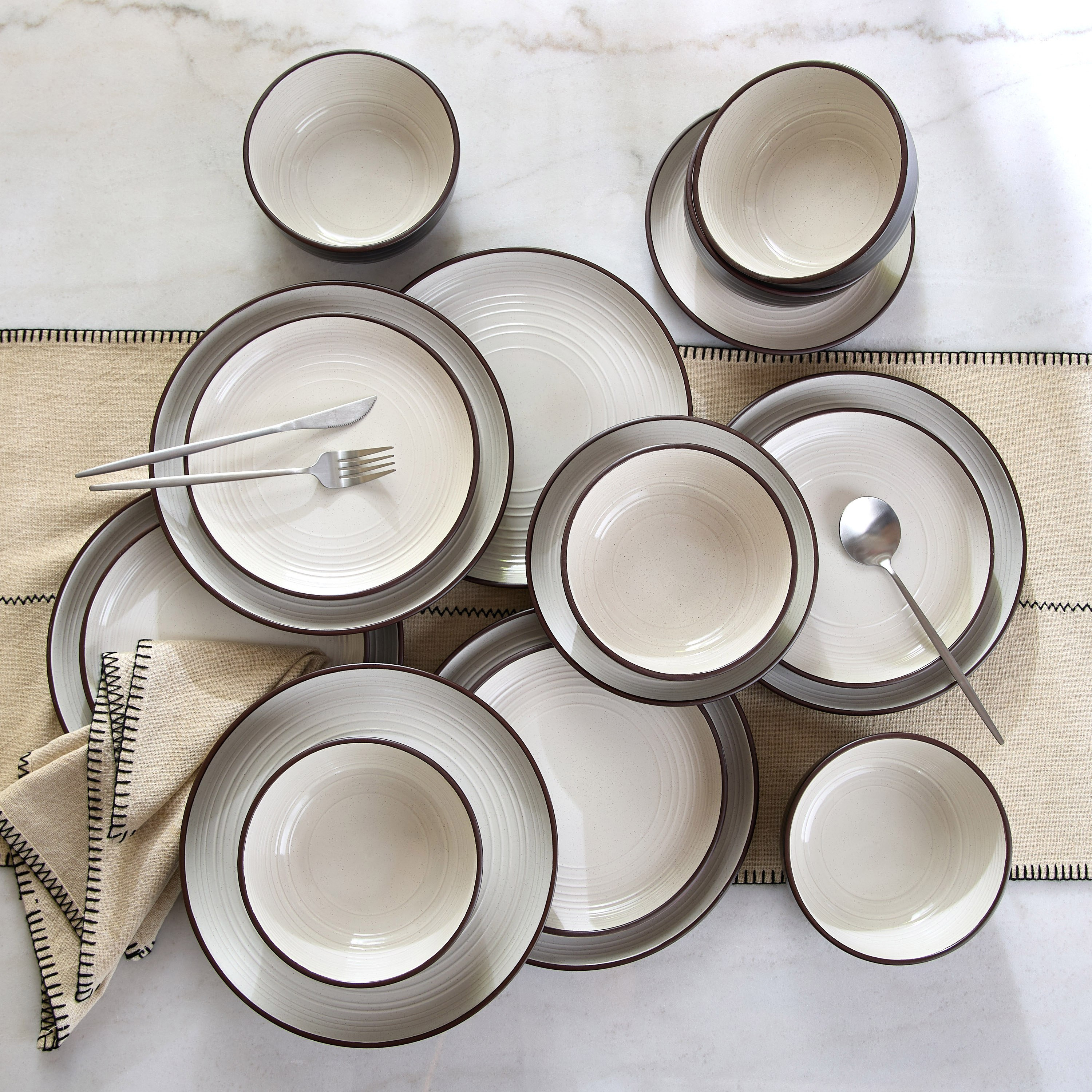 طقم عشاء 18 قطعة أروها من إليجانزا - لـ 6 أفراد-hbxdiningroom-tabletop-dinnersets-image-1