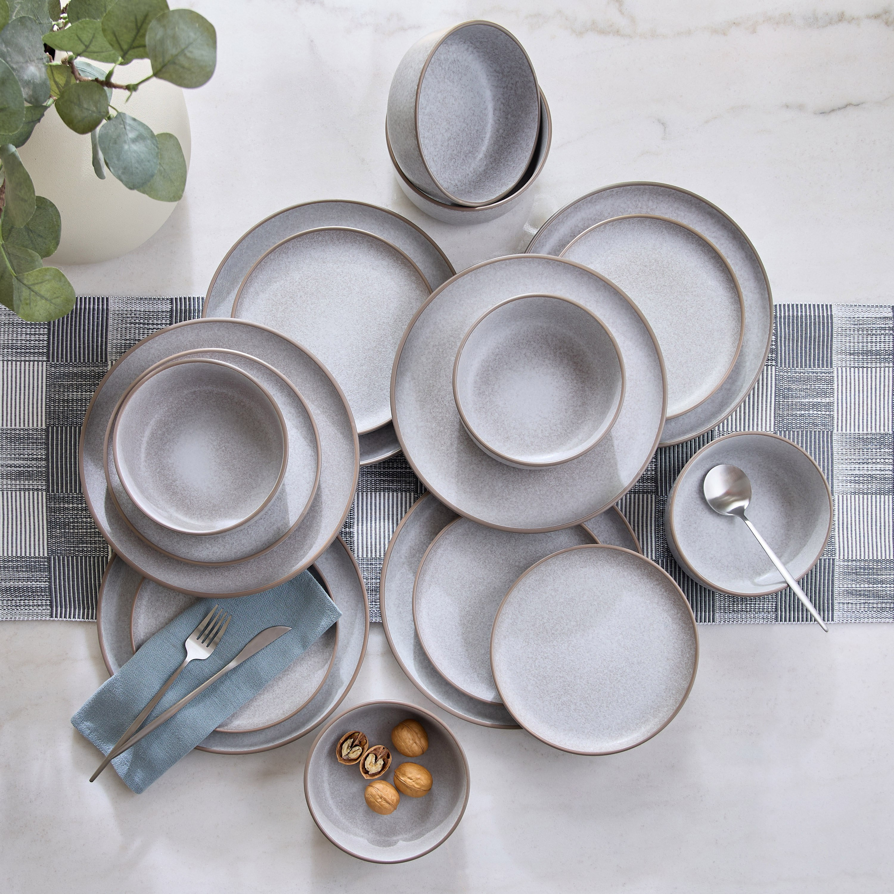 طقم عشاء 18 قطعة إيثر من إليجانزا - لـ 6 أفراد-hbxdiningroom-tabletop-dinnersets-image-1