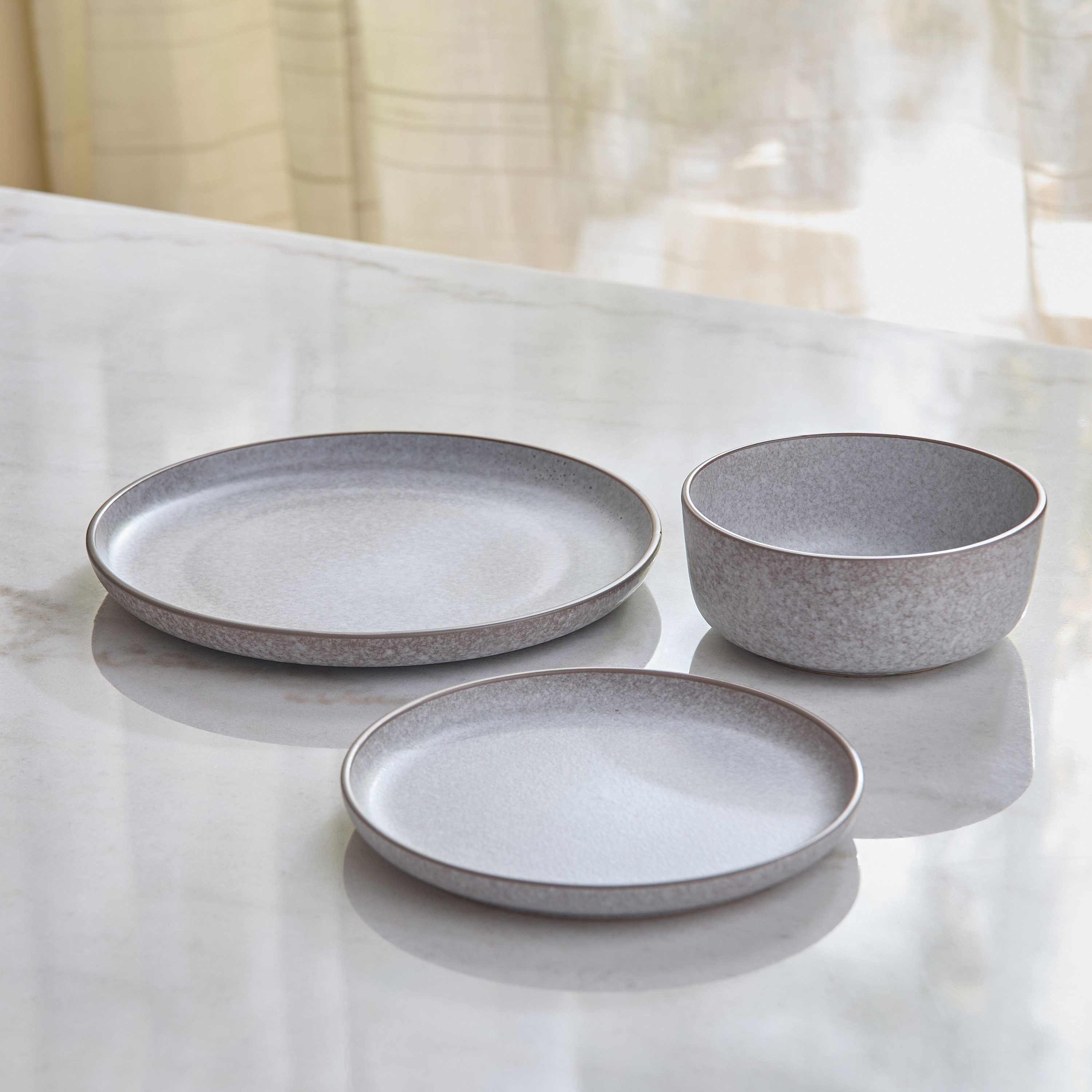 طقم عشاء 18 قطعة إيثر من إليجانزا - لـ 6 أفراد-hbxdiningroom-tabletop-dinnersets-image-2