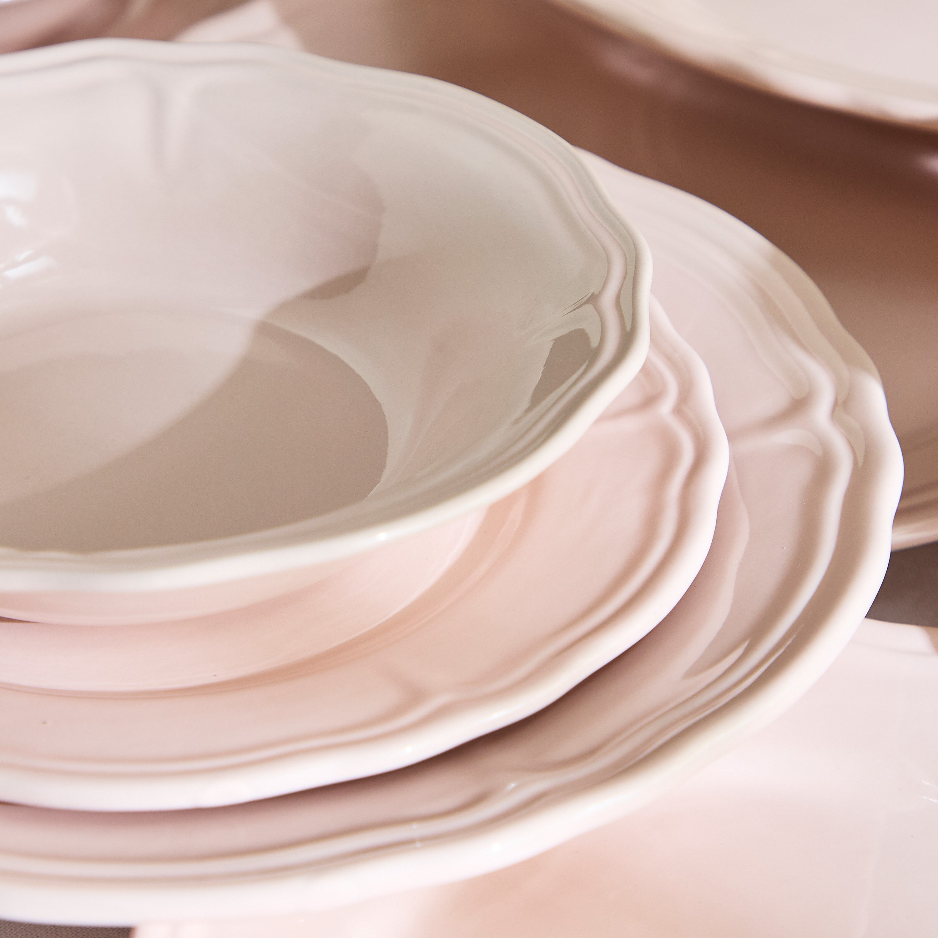 طقم عشاء 16 قطعة جيبسون من إليجانزا-hbxdiningroom-tabletop-dinnersets-image-3