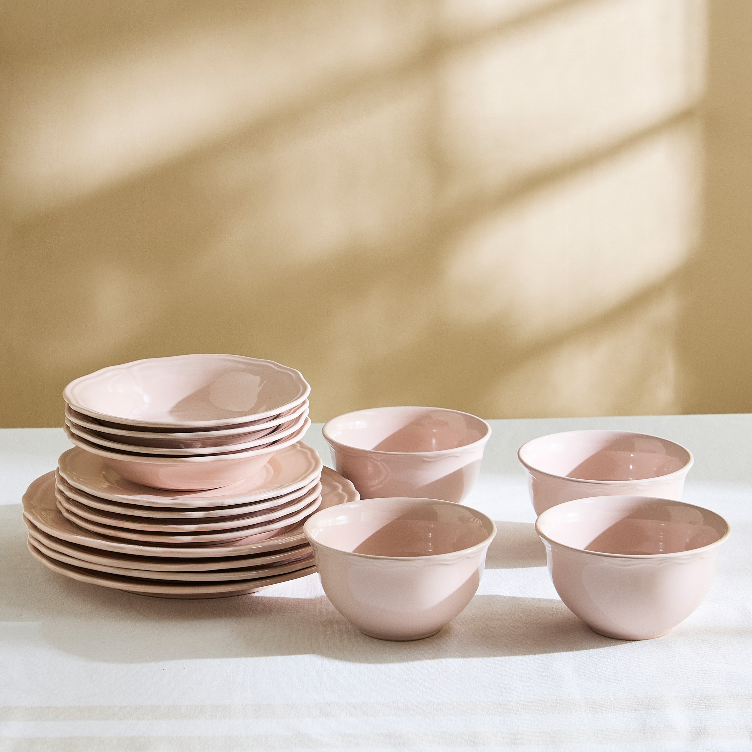 طقم عشاء 16 قطعة جيبسون من إليجانزا-hbxdiningroom-tabletop-dinnersets-image-5