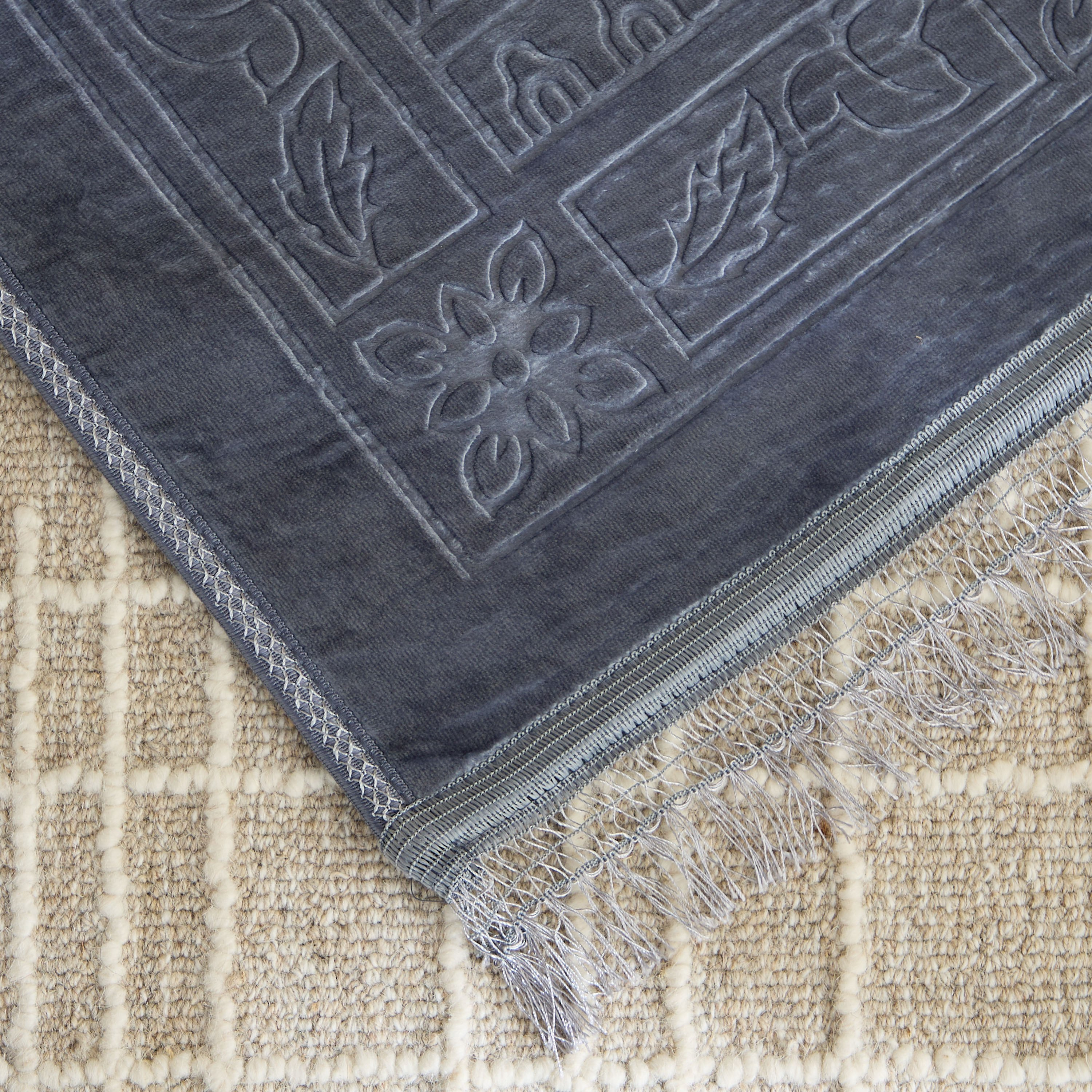 Raschel Prayer Mat - 80x120 cm-hbxlivingroom-floorcoverings-prayermats-image-3