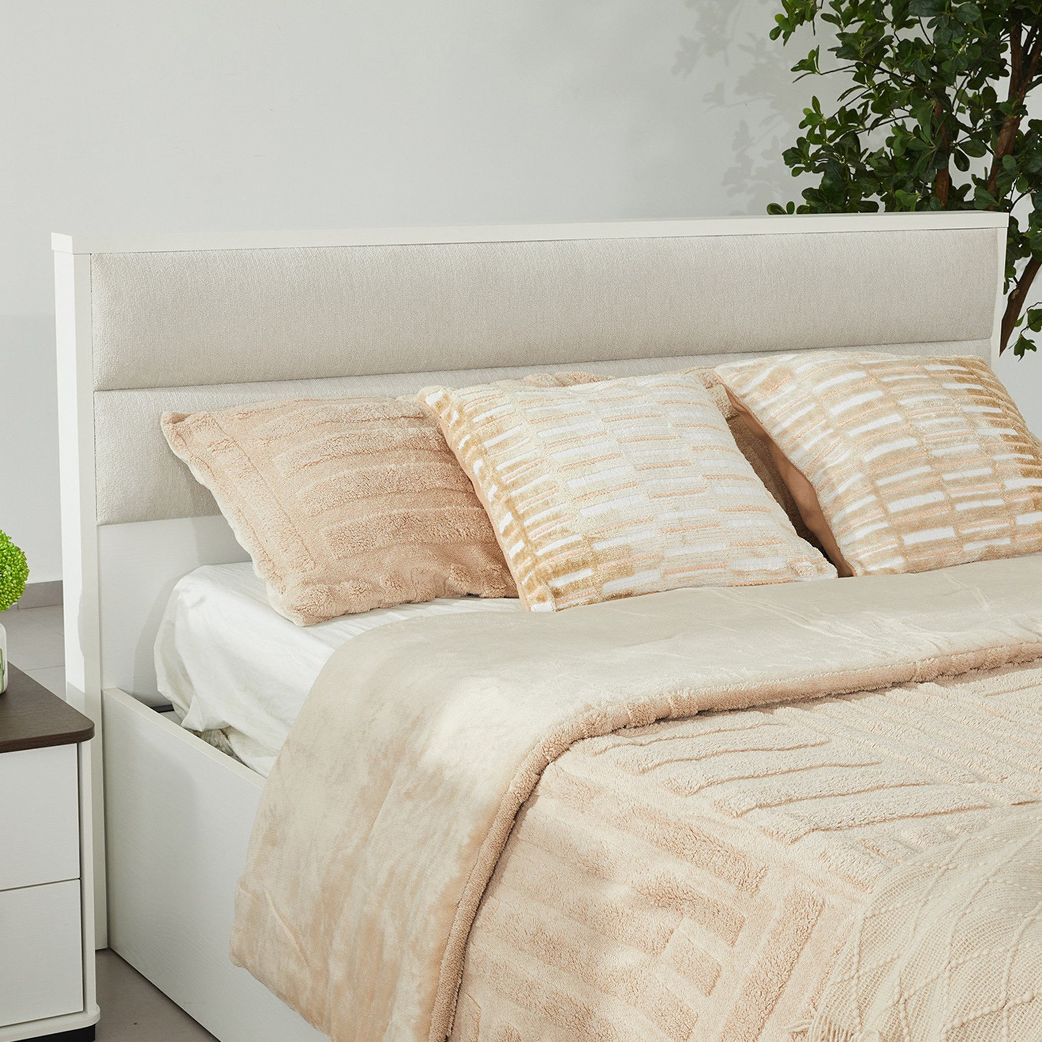 طقم غرفة نوم كوين بمساحة تخزين هيدروليك 6 قطع - لوس من موڤو  - 160x200 سم-hbxbedroom-bedsandbedsets-beds-queen-image-12