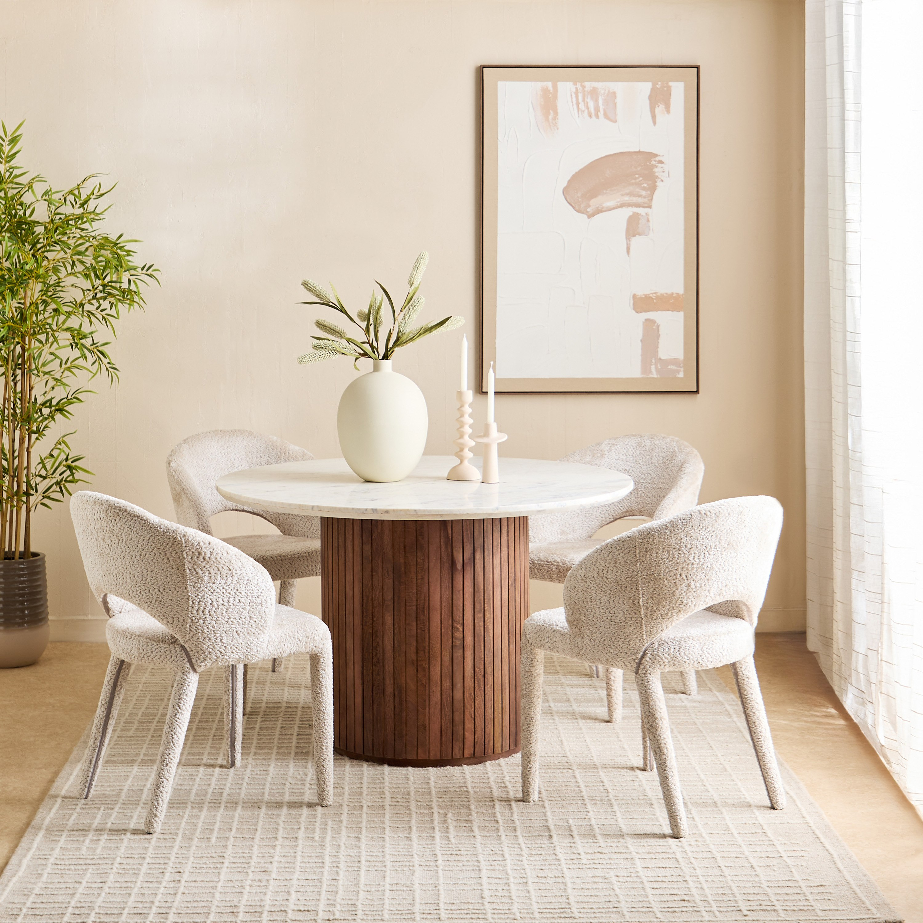 طاولة سفرة بسطح رخام أصلي مستدير لـ4 مقاعد مع قاعدة خشب صلبة من فلوتيد-hbxfurniture-diningtablesandsets-diningtables-fourseater-image-5