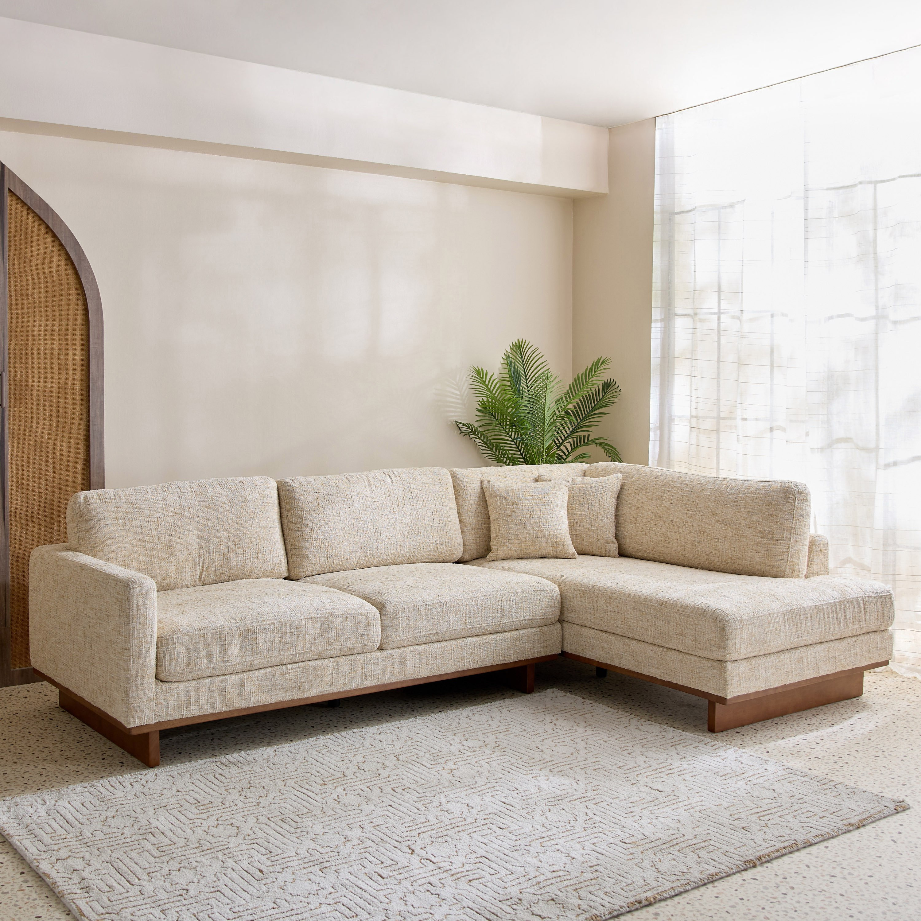 كنبة ركنية يمين قماش بـ5 مقاعد مع وسادتين من مونزا-hbxlivingroom-sofasandarmchairs-cornersofas-image-1