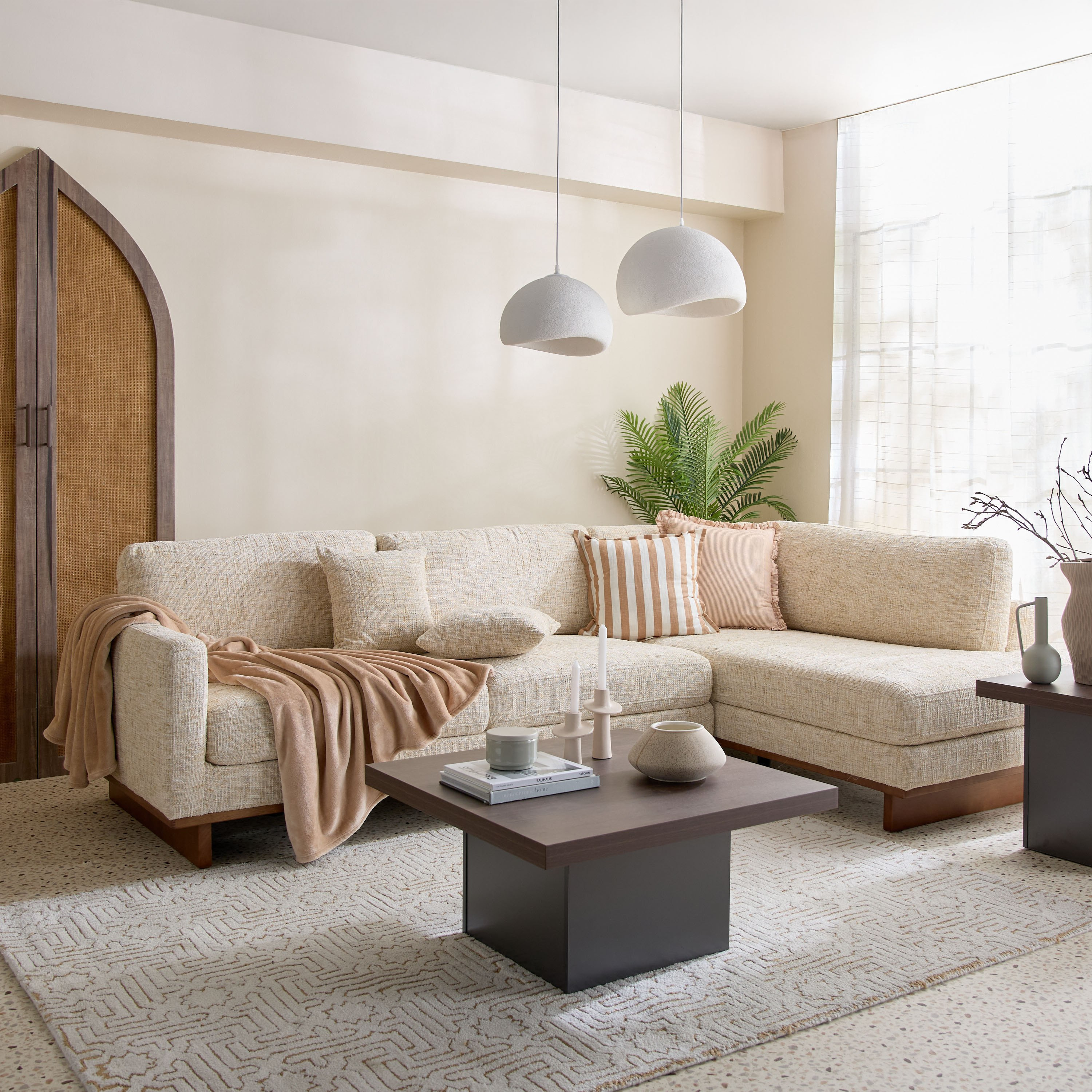 كنبة ركنية يمين قماش بـ5 مقاعد مع وسادتين من مونزا-hbxlivingroom-sofasandarmchairs-cornersofas-image-11