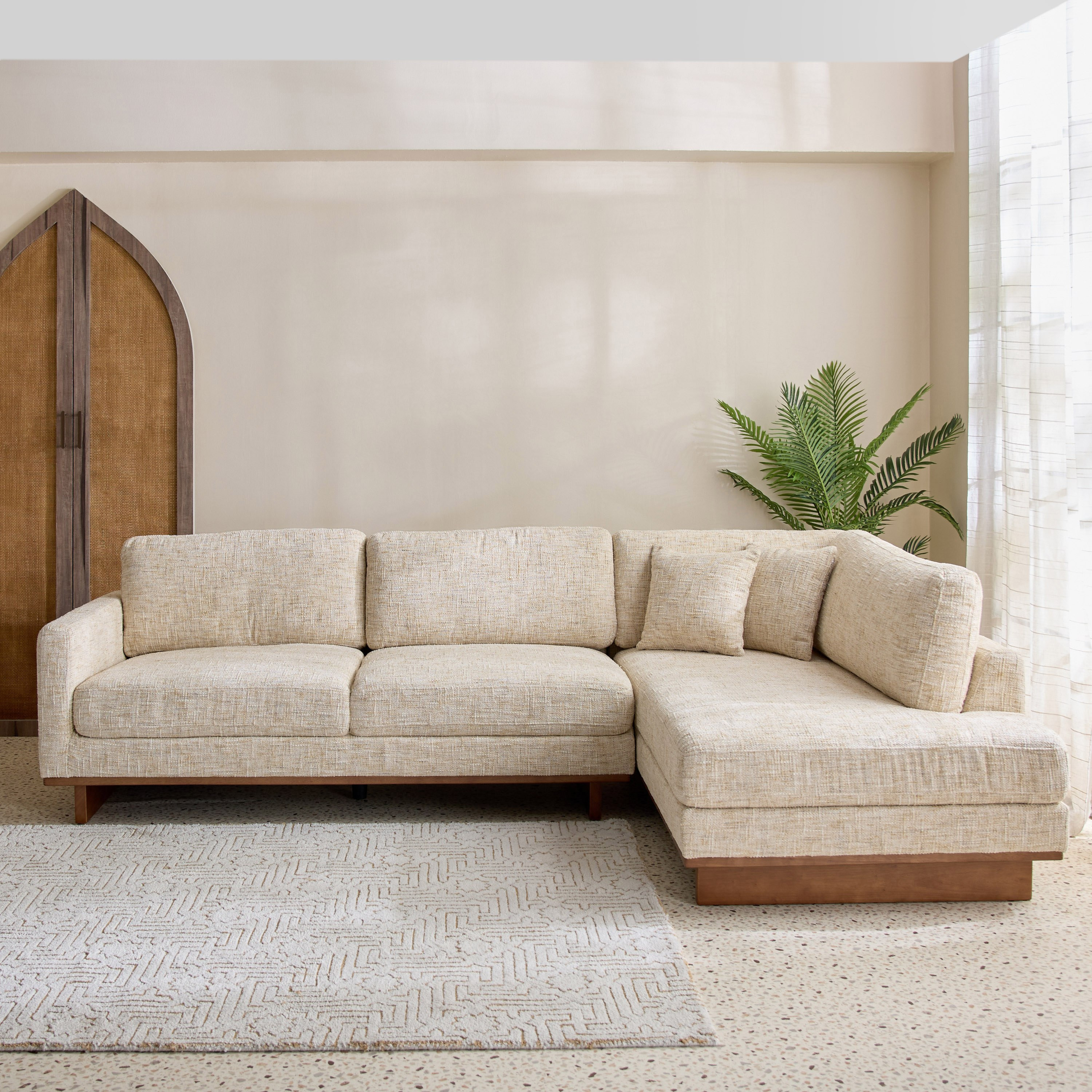 كنبة ركنية يمين قماش بـ5 مقاعد مع وسادتين من مونزا-hbxlivingroom-sofasandarmchairs-cornersofas-image-2