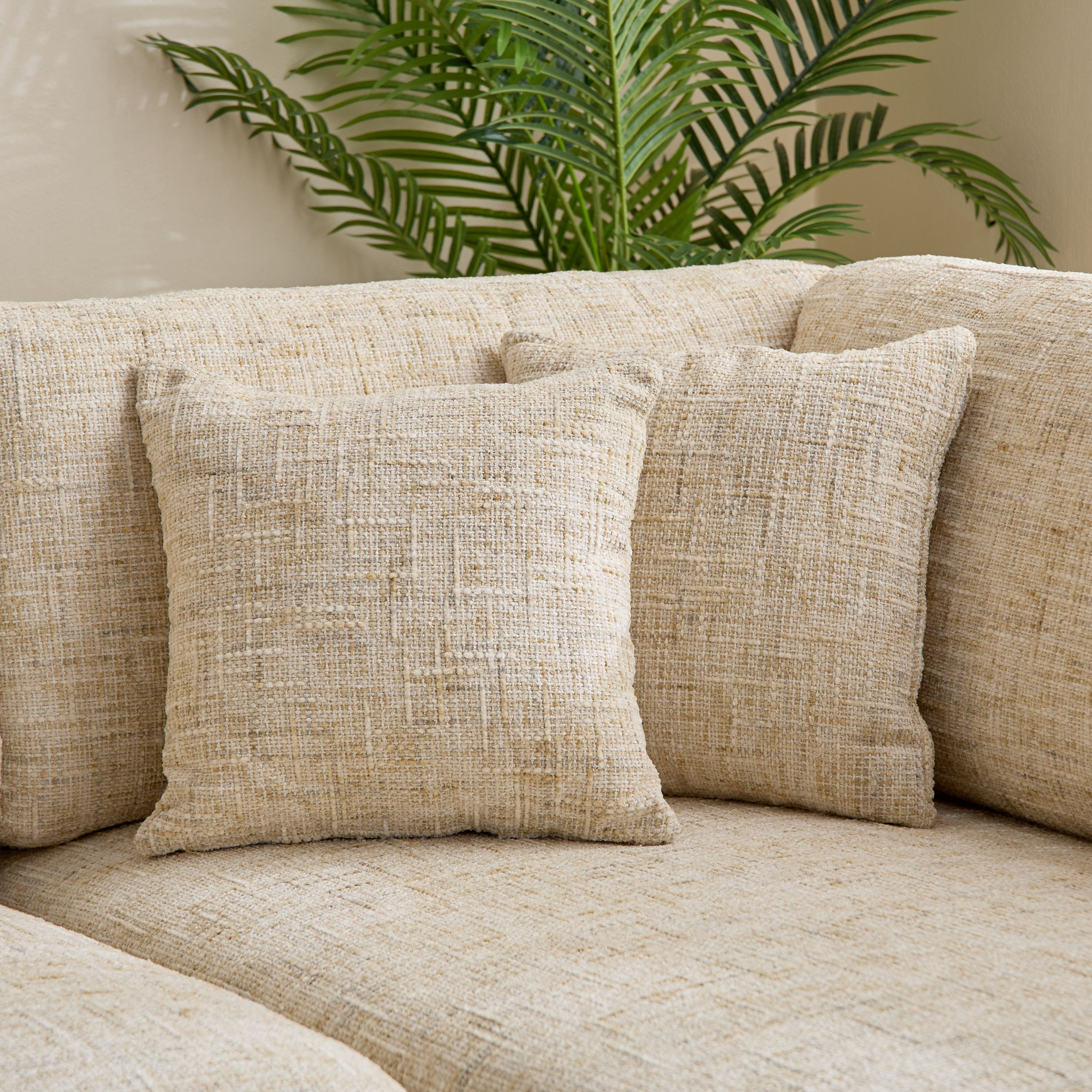كنبة ركنية يمين قماش بـ5 مقاعد مع وسادتين من مونزا-hbxlivingroom-sofasandarmchairs-cornersofas-image-5