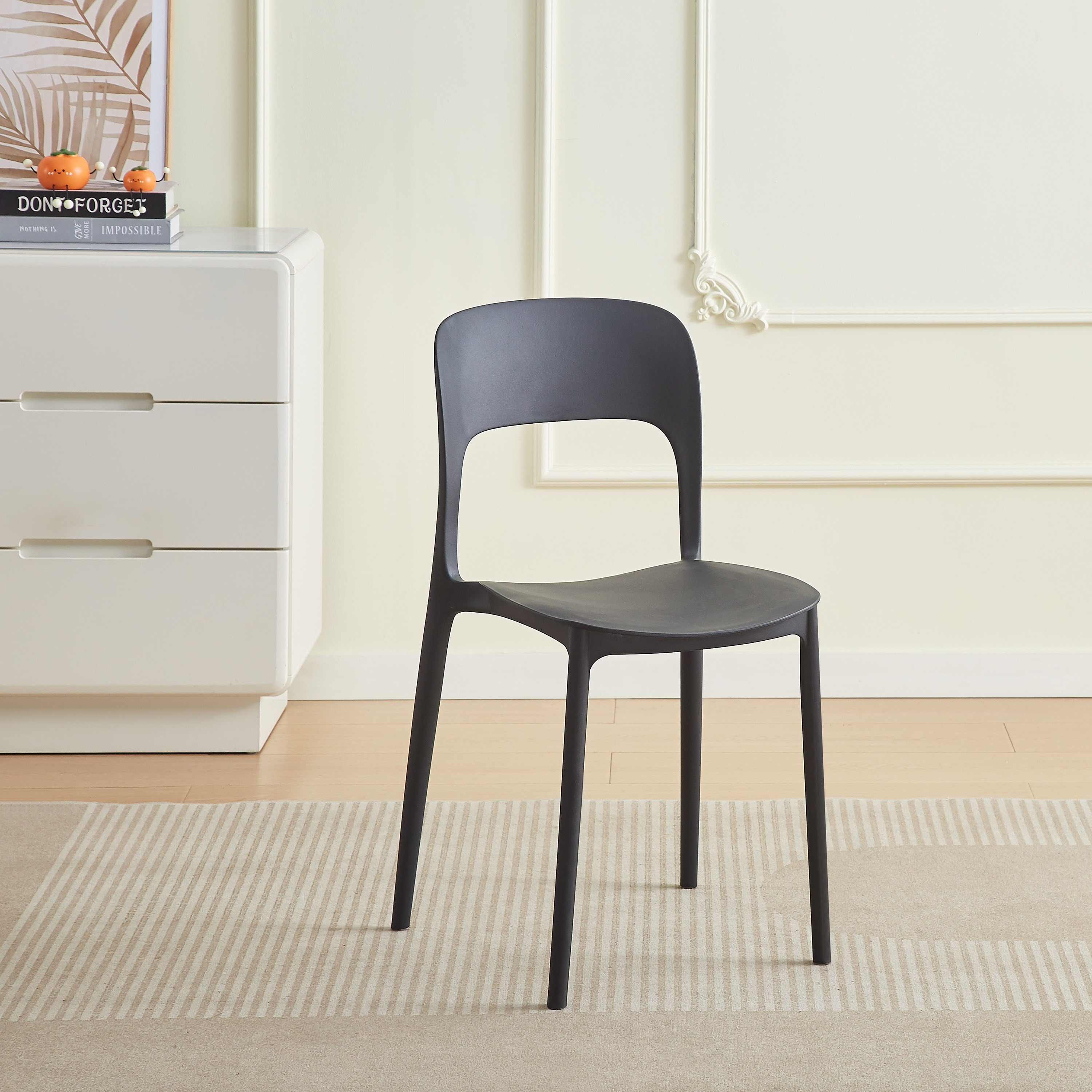 كرسي سفرة من جاما-hbxdiningroom-diningchairs-image-1