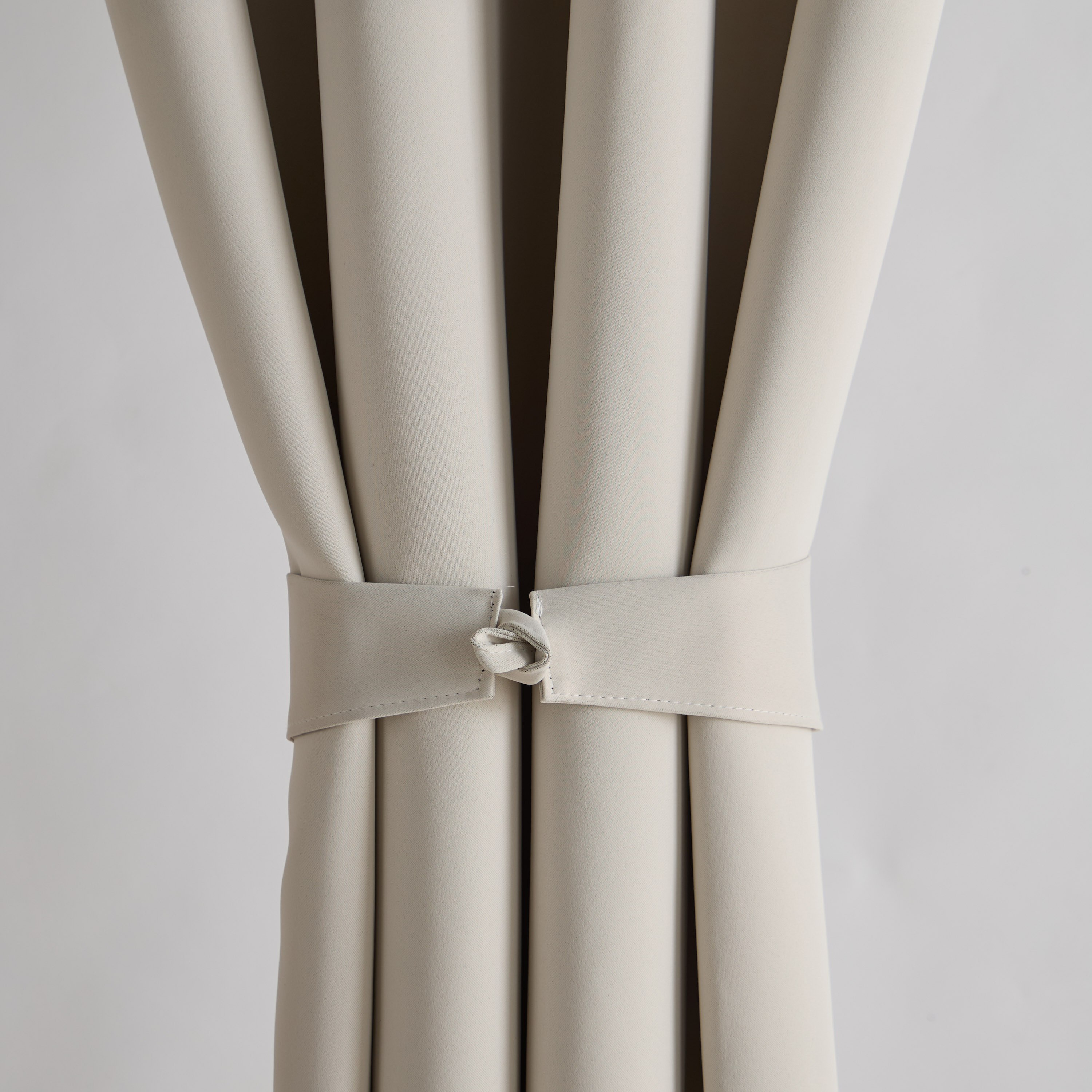 UNI Blackout 4-Piece Curtain Set - 140x240 cm-PROMO_HB_AE_B1G1_250925-image-5