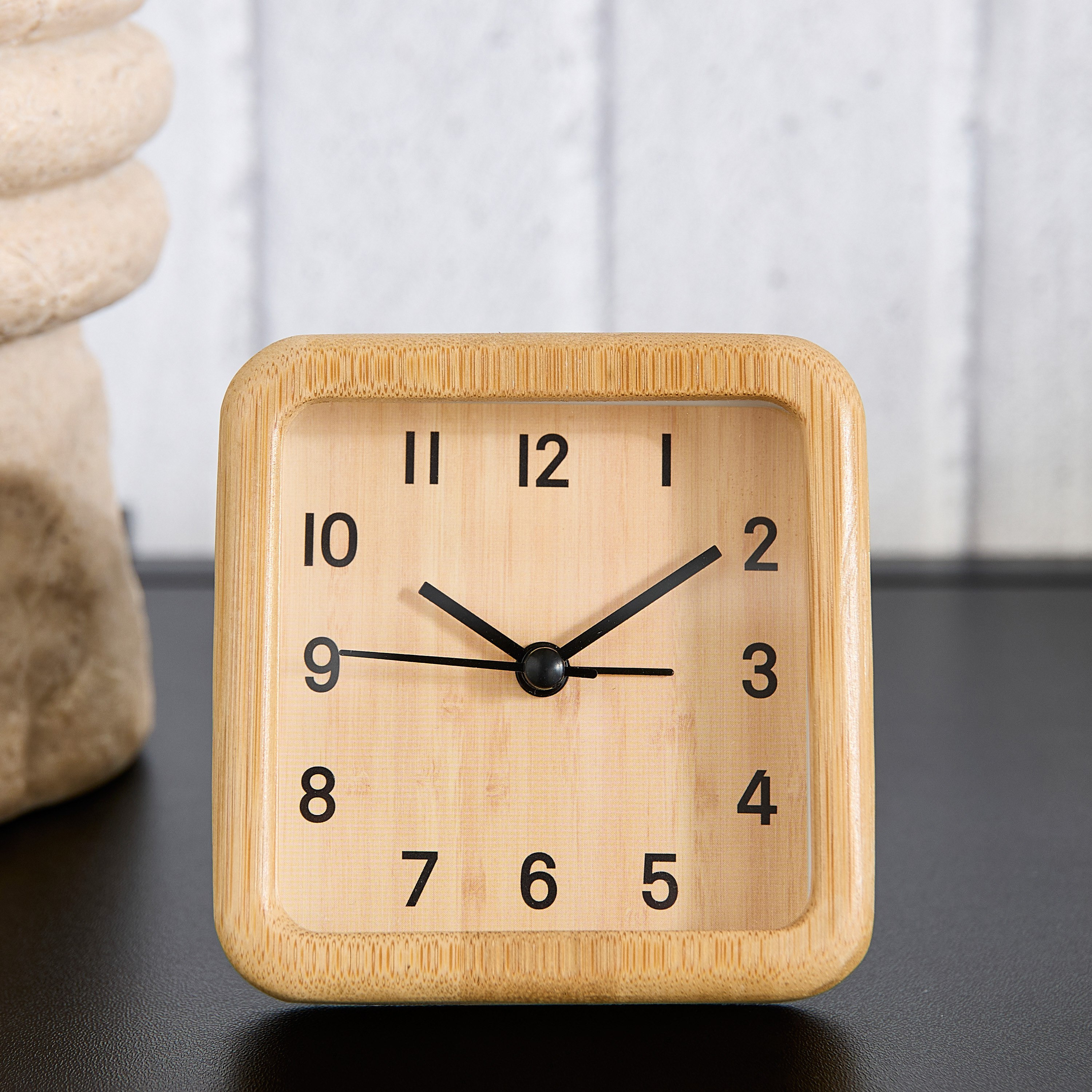 منبه خيزران ويلا من ساراتوجا - 9x4.3x9 سم-hbxhomeware-hbxdecorandfurnishings-image-1