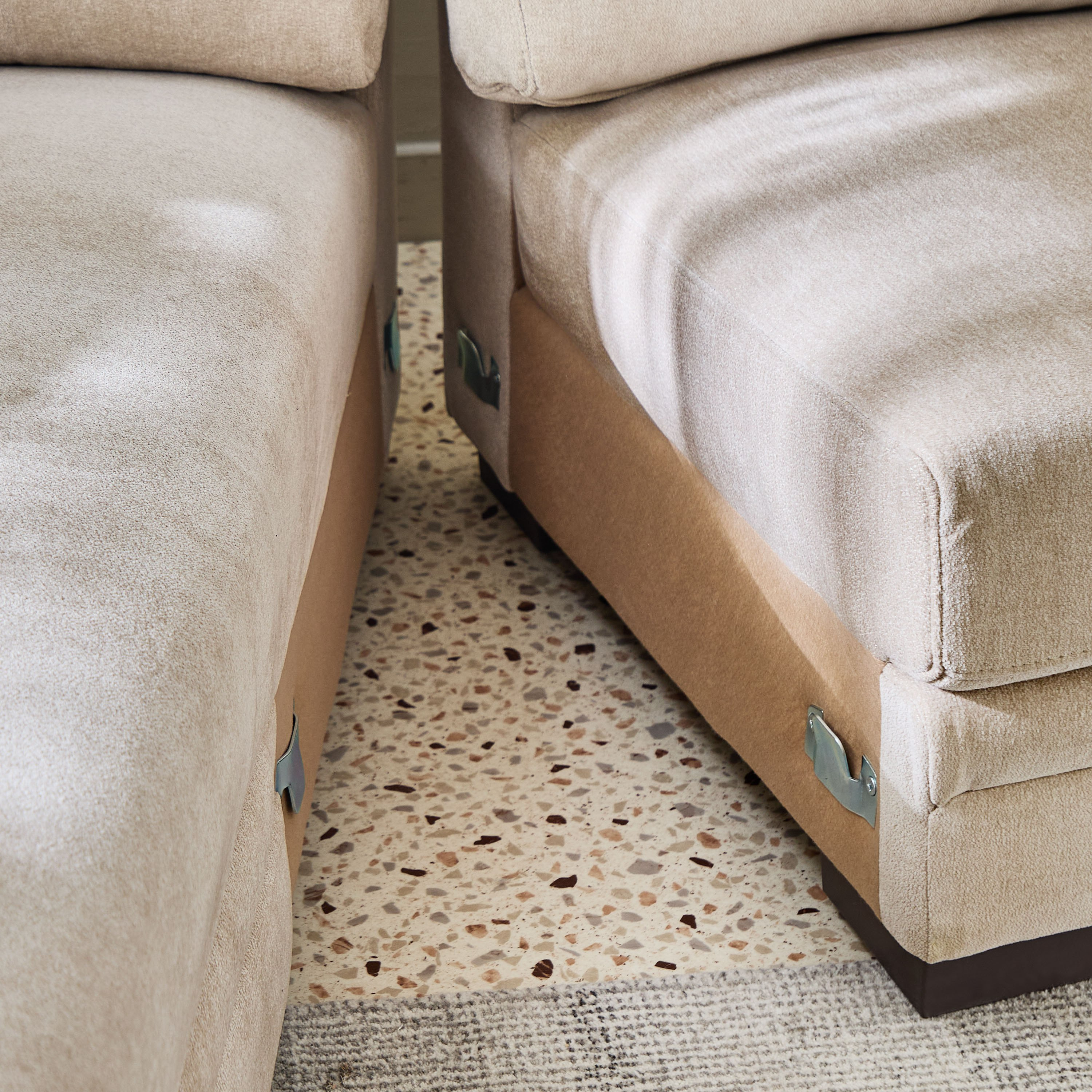 كنبة ركنية يسار قماش بـ5 مقاعد و4 وسائد من ريفيرا-hbxlivingroom-sofasandarmchairs-cornersofas-image-11