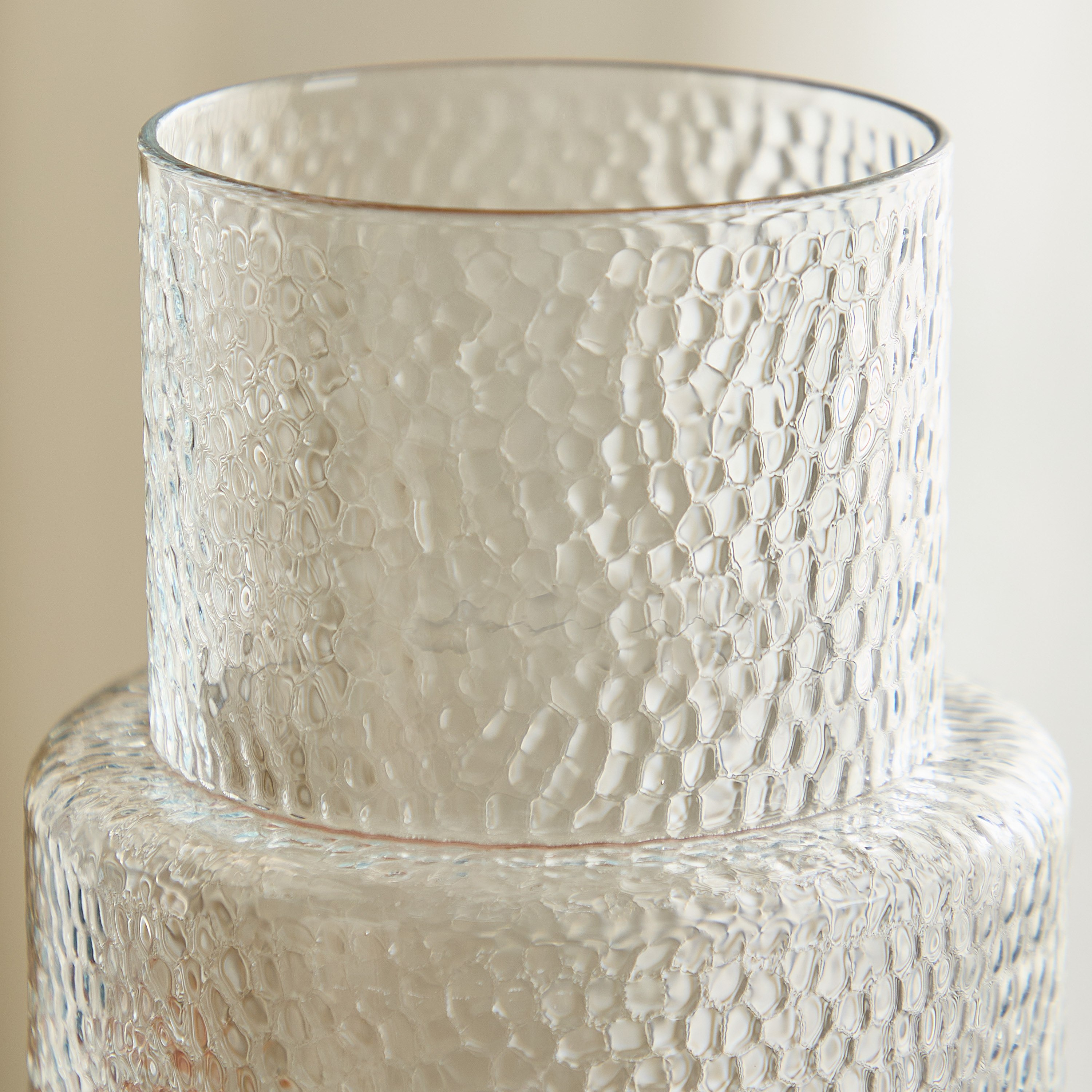 مزهرية زجاج شفافة من أتلانتا - 15.5x26 سم-hbxbedroom-decorandaccessories-vases-image-3
