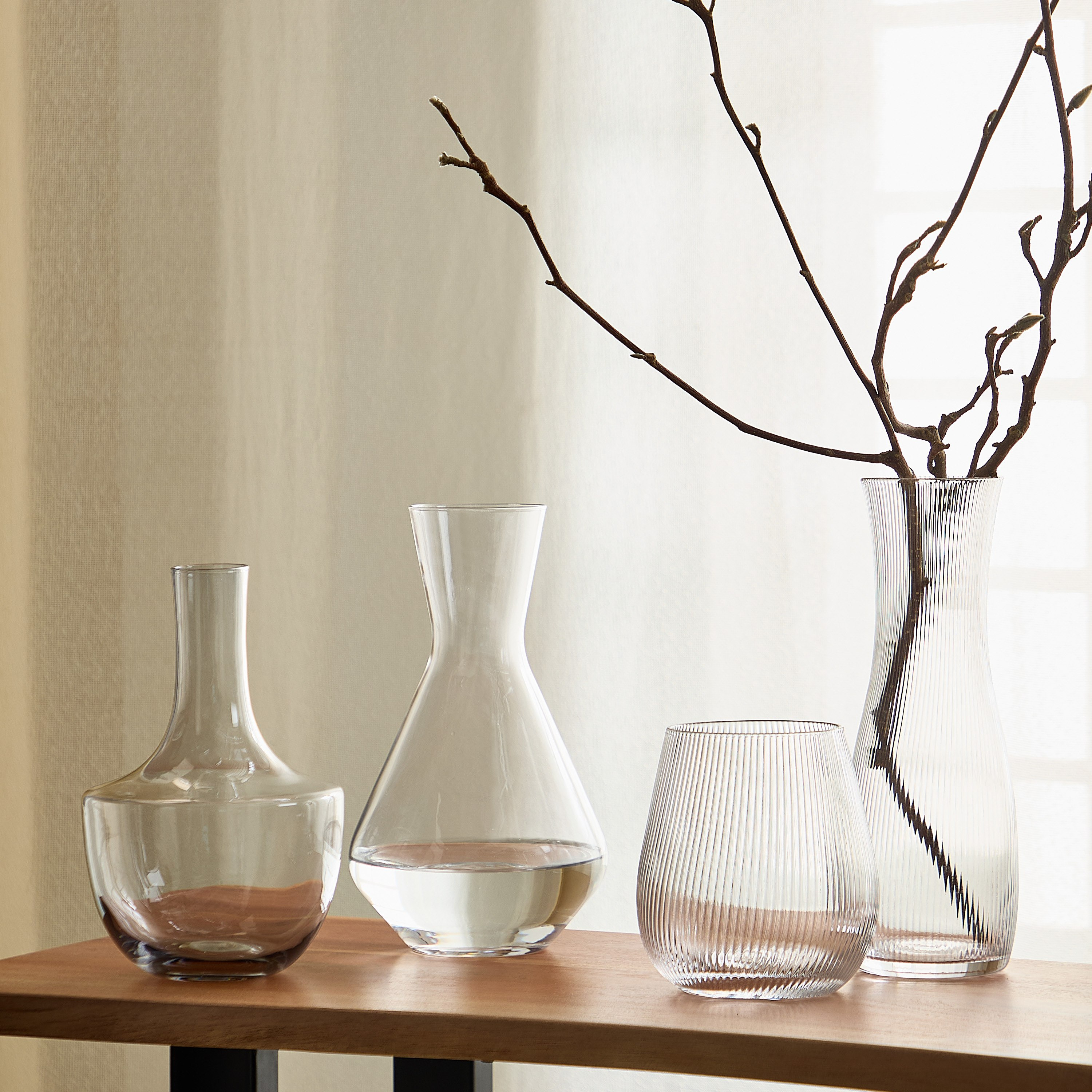 مزهرية زجاج مدخنة من أتلانتا - 15.5x25 سم-hbxbedroom-decorandaccessories-vases-image-3