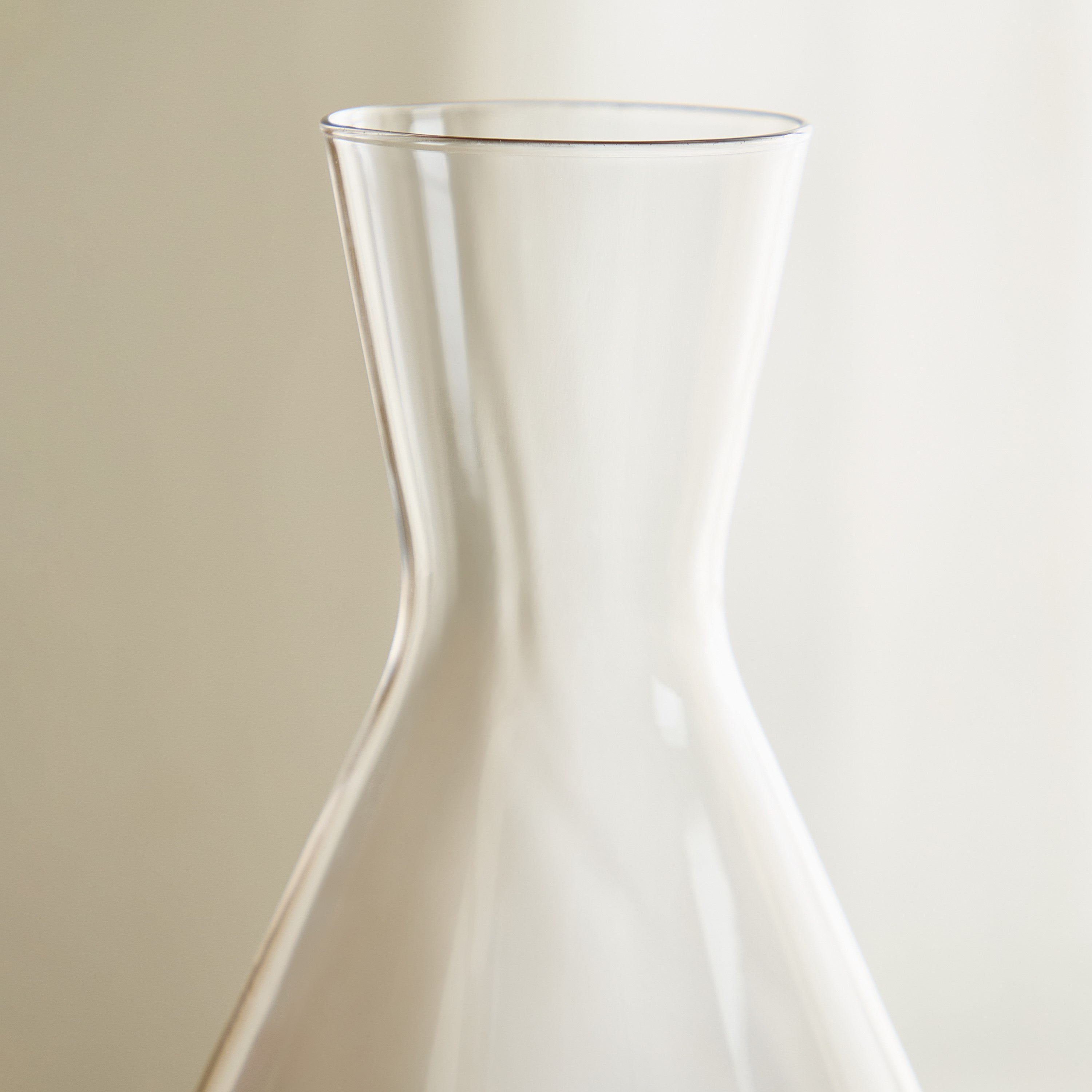 مزهرية زجاج شفافة من أتلانتا - 16.5x28 سم-hbxbedroom-decorandaccessories-vases-image-3
