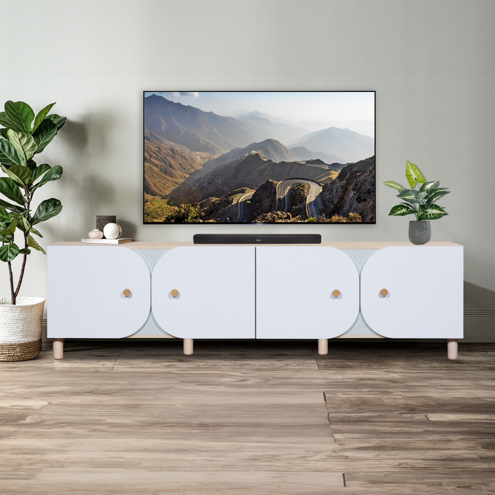 وحدة تلفزيون بـ 4 أبواب للأجهزة حتى 70 بوصة من أركا-hbxlivingroom-mediaunitsandstorage-tvunits-image-1