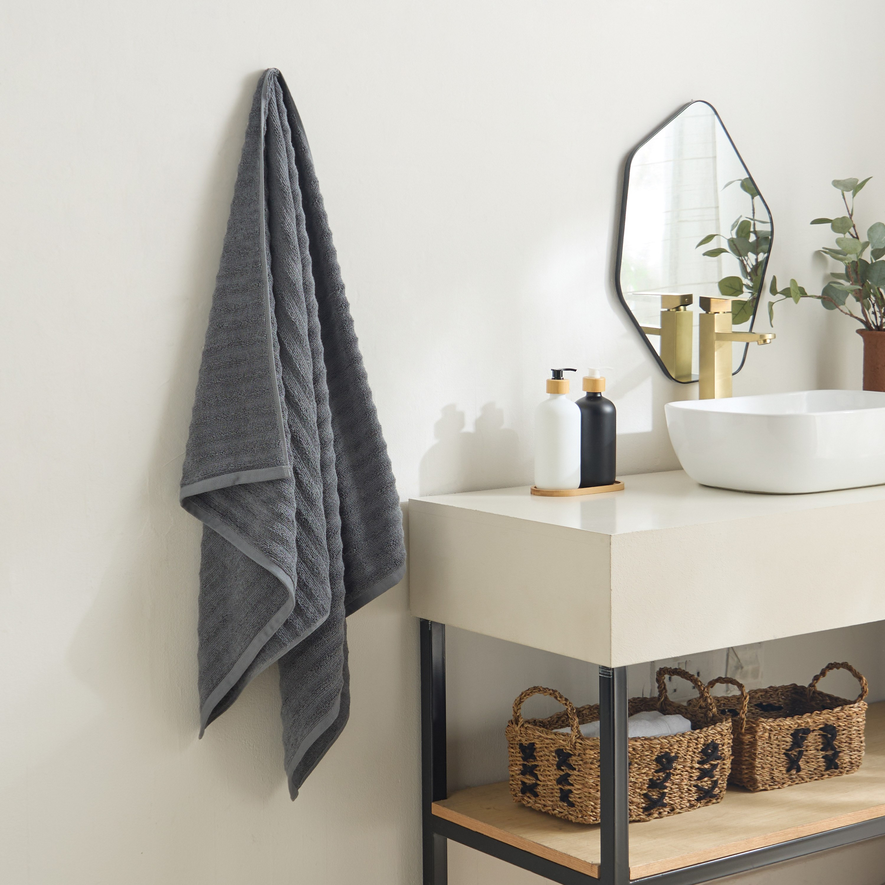 منشفة حمام من أكسيس - 76x133 سم-hbxbathroom-bathroomtextiles-image-4