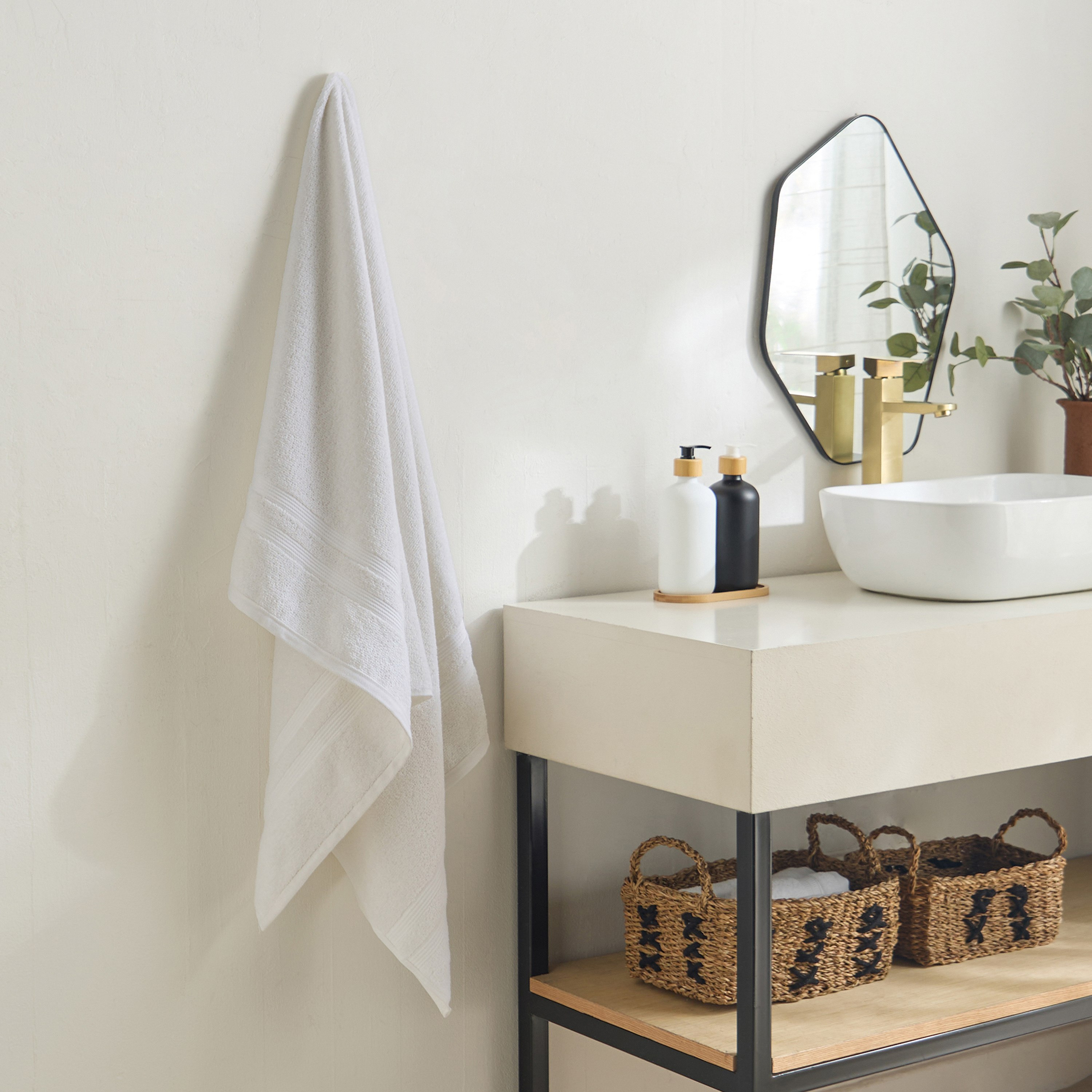 منشفة حمام من أكسيس - 76x133 سم-hbxbathroom-bathroomtextiles-image-4