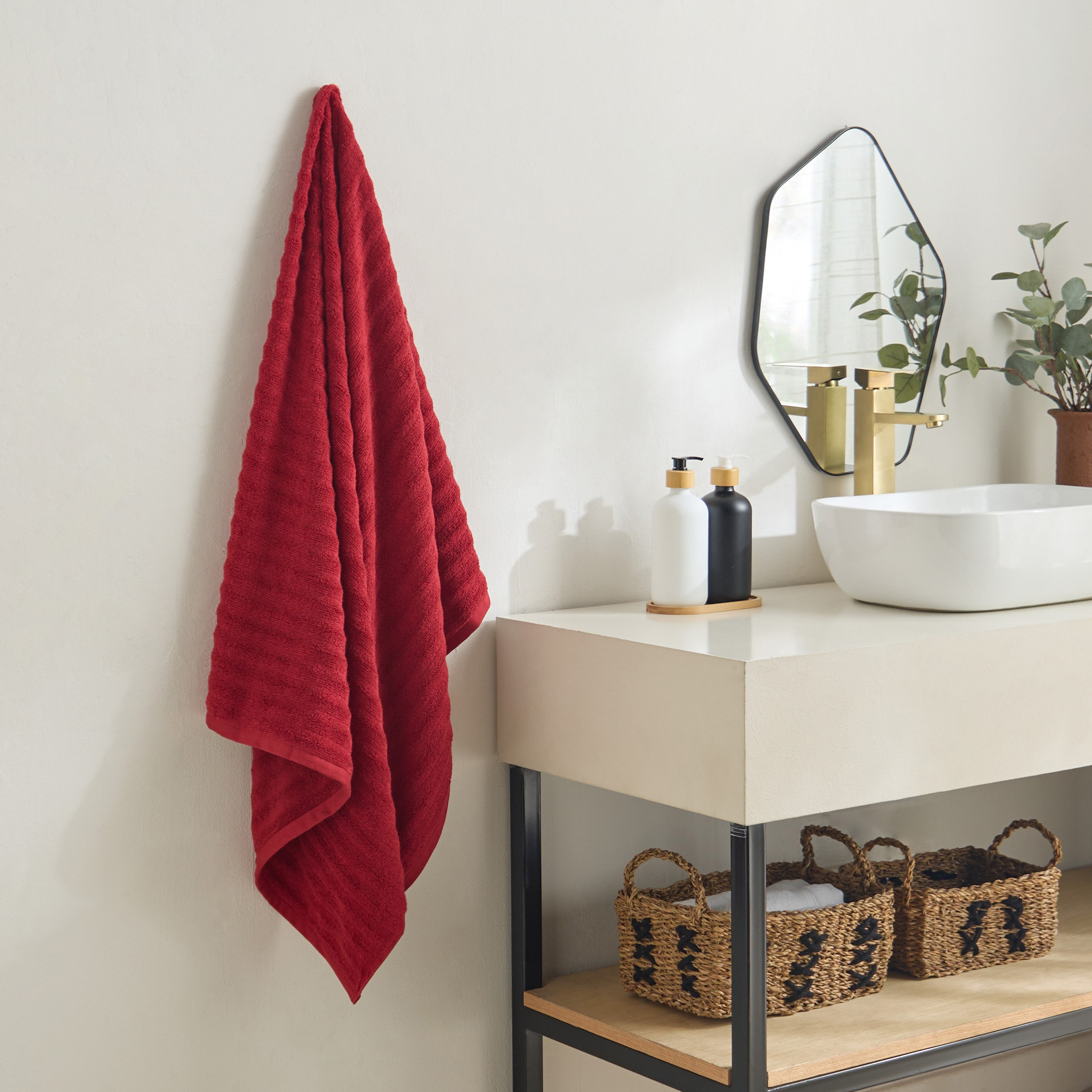 Axis Bath Towel - 76x133 cms-hbxbathroom-bathroomtextiles-image-4