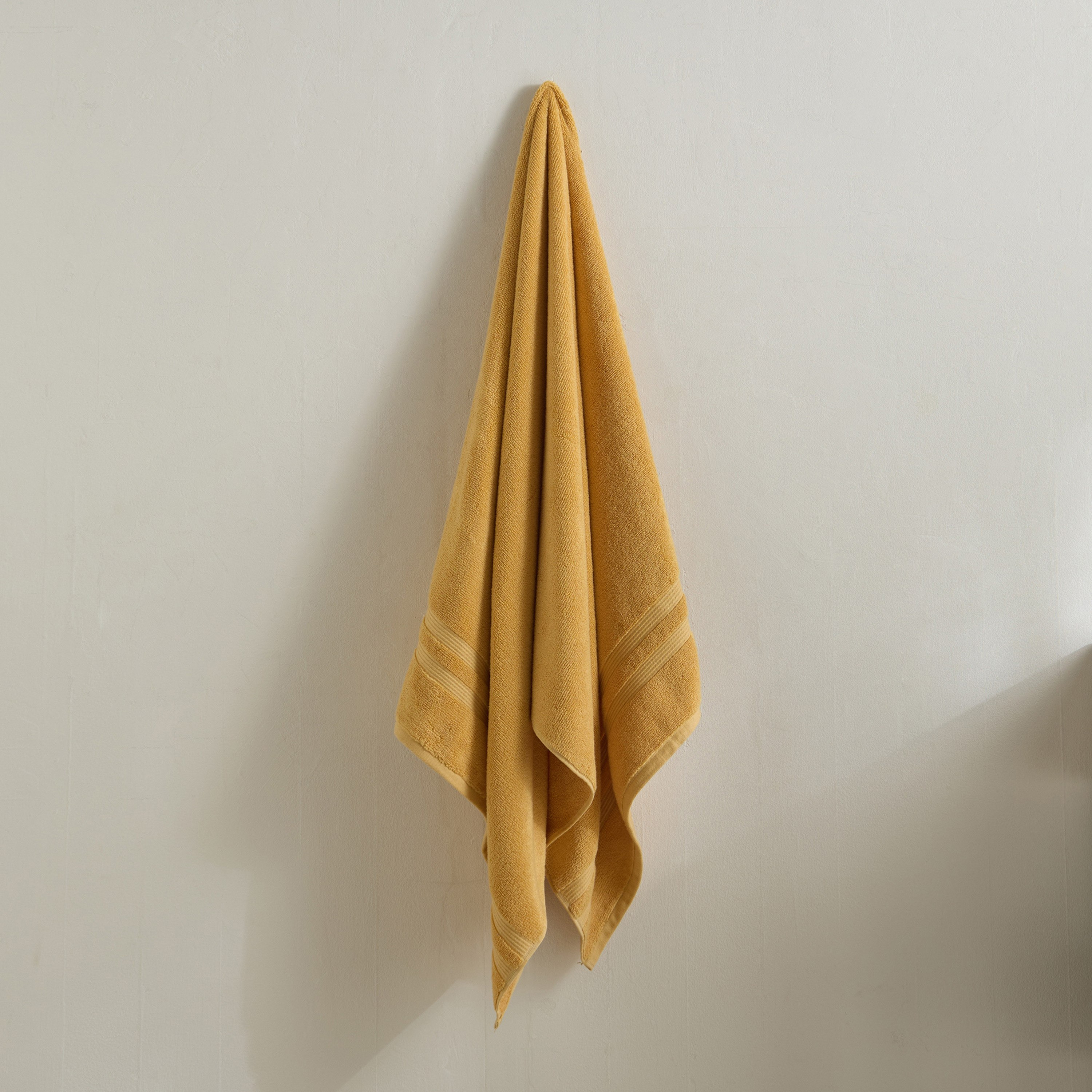 منشفة حمام من أكسيس - 76x154 سم-hbxbathroom-bathroomtextiles-image-1