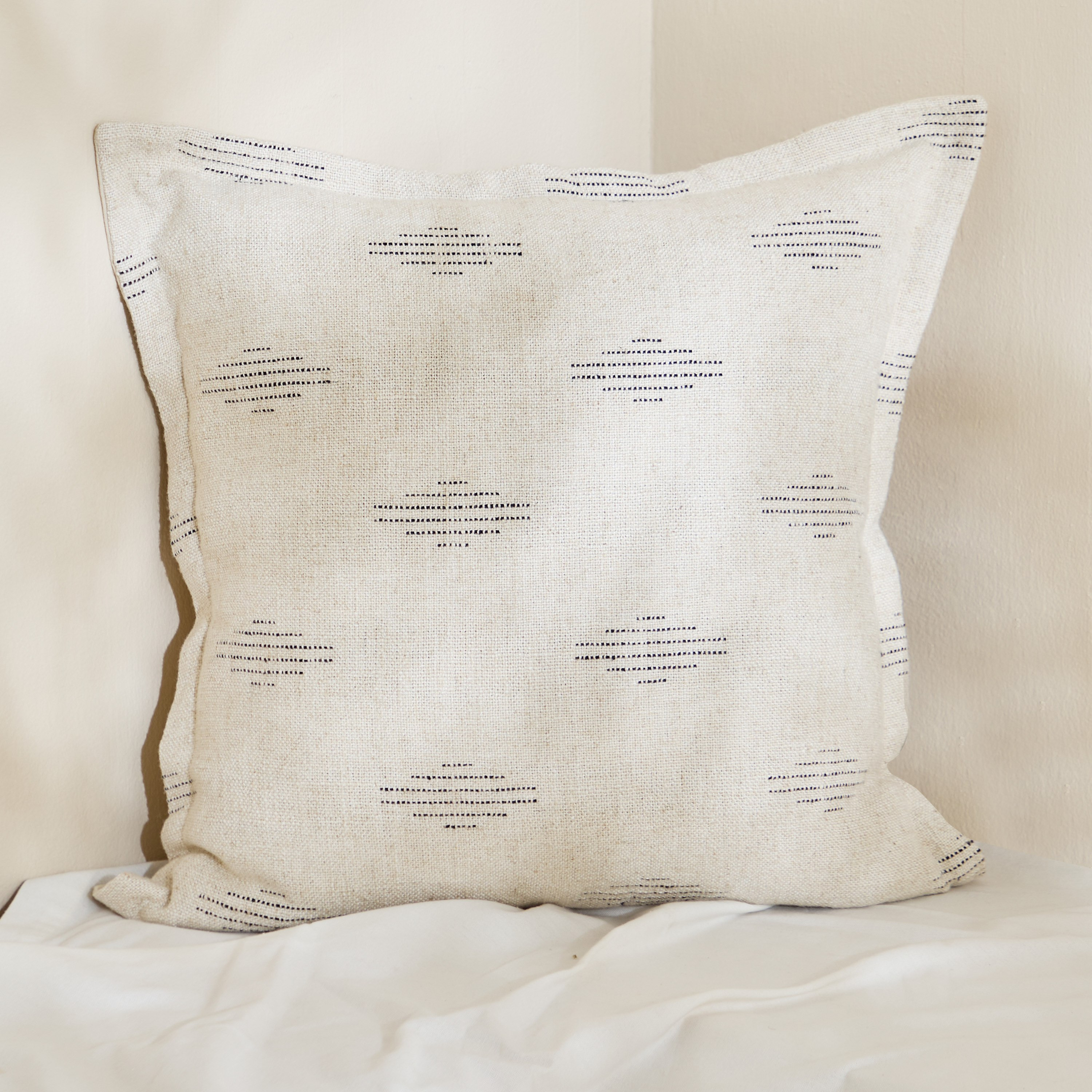 Cozy Duo 2-Piece Diamond Filled Cushion Set - 50x50 cm-hbxhomeware-hbxbedroom-image-2