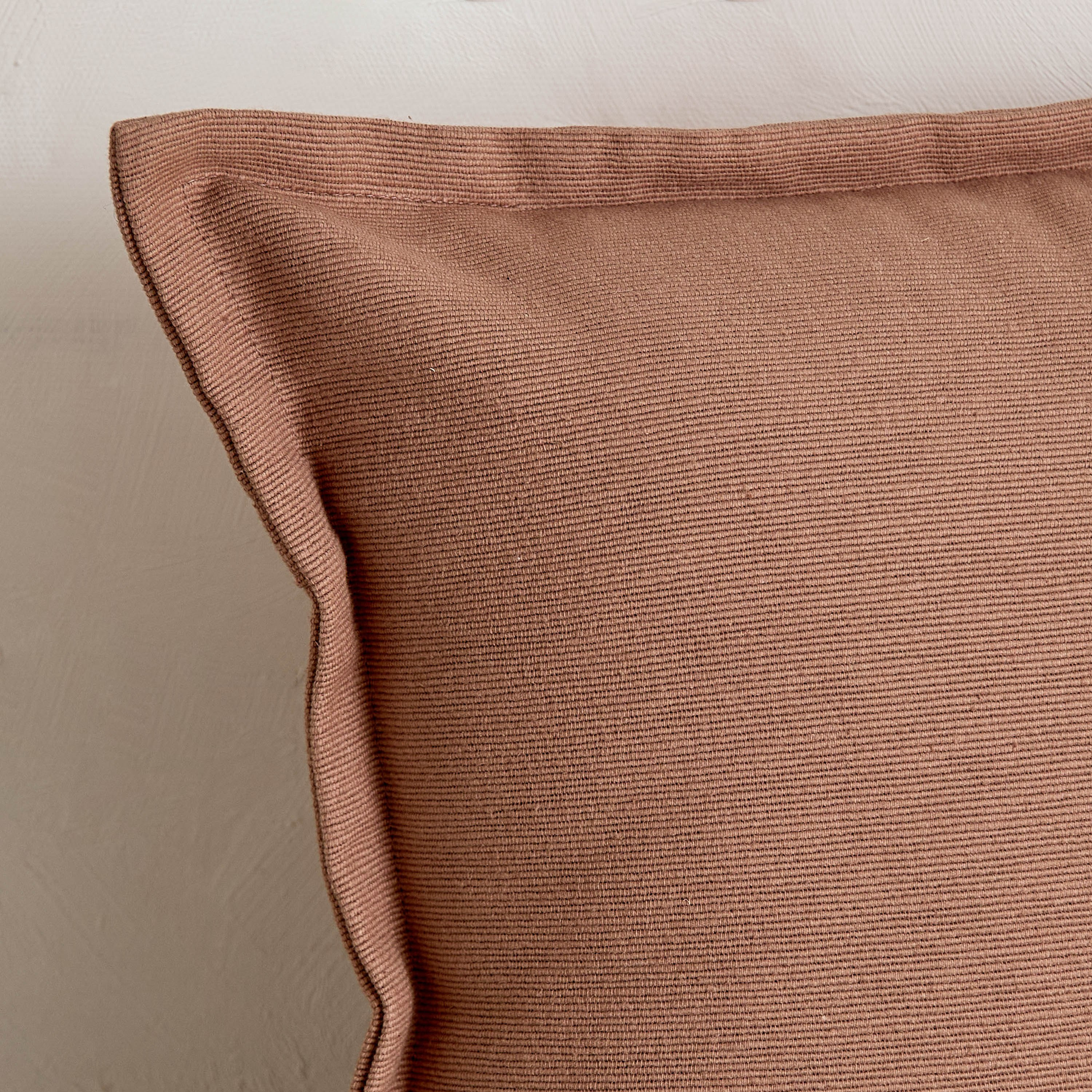 غطاء وسادة سادة إيزرا ريب من أتلانتا - 40x40 سم-hbxhomeware-cushionsandcovers-cushioncovers-image-2