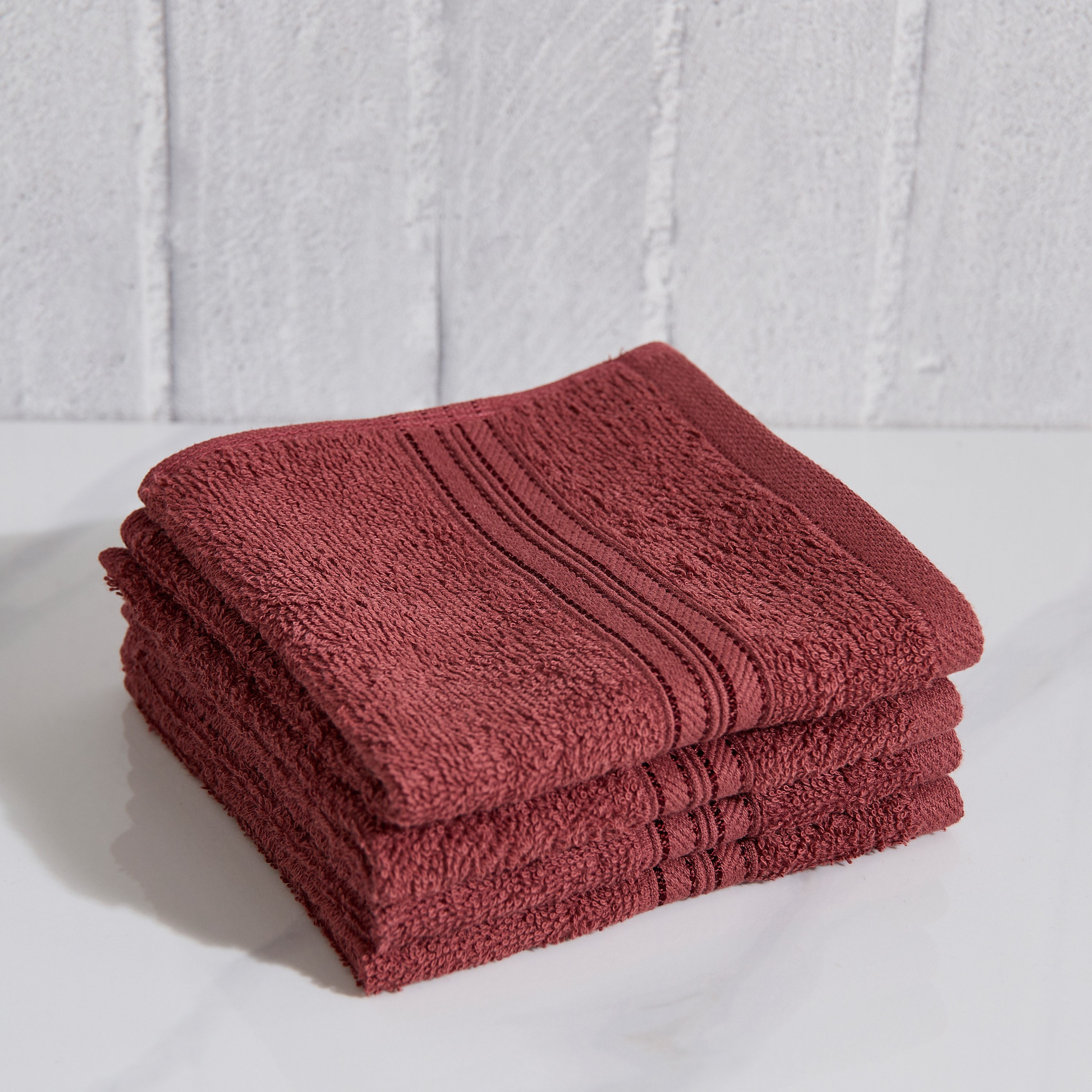 طقم مناشف وجه ممشطة 4 قطع من إسينشال - 30×30 سم-hbxbathroom-bathroomtextiles-image-1