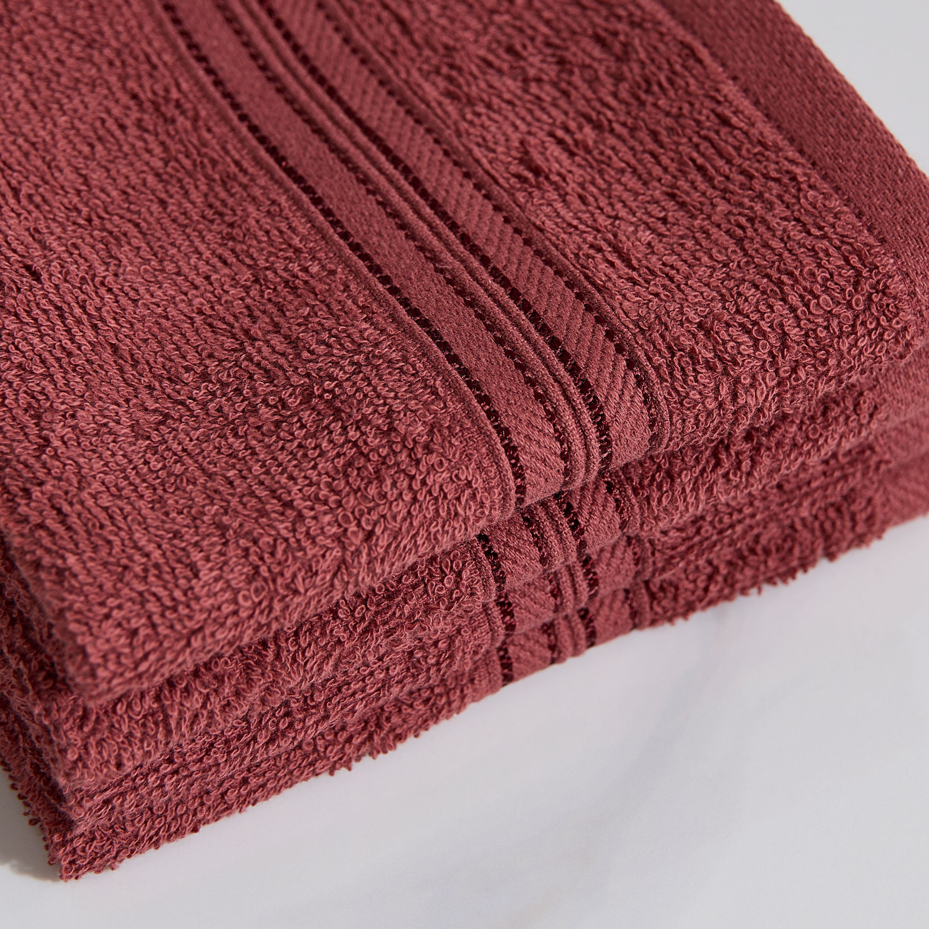 طقم مناشف وجه ممشطة 4 قطع من إسينشال - 30×30 سم-hbxbathroom-bathroomtextiles-image-2