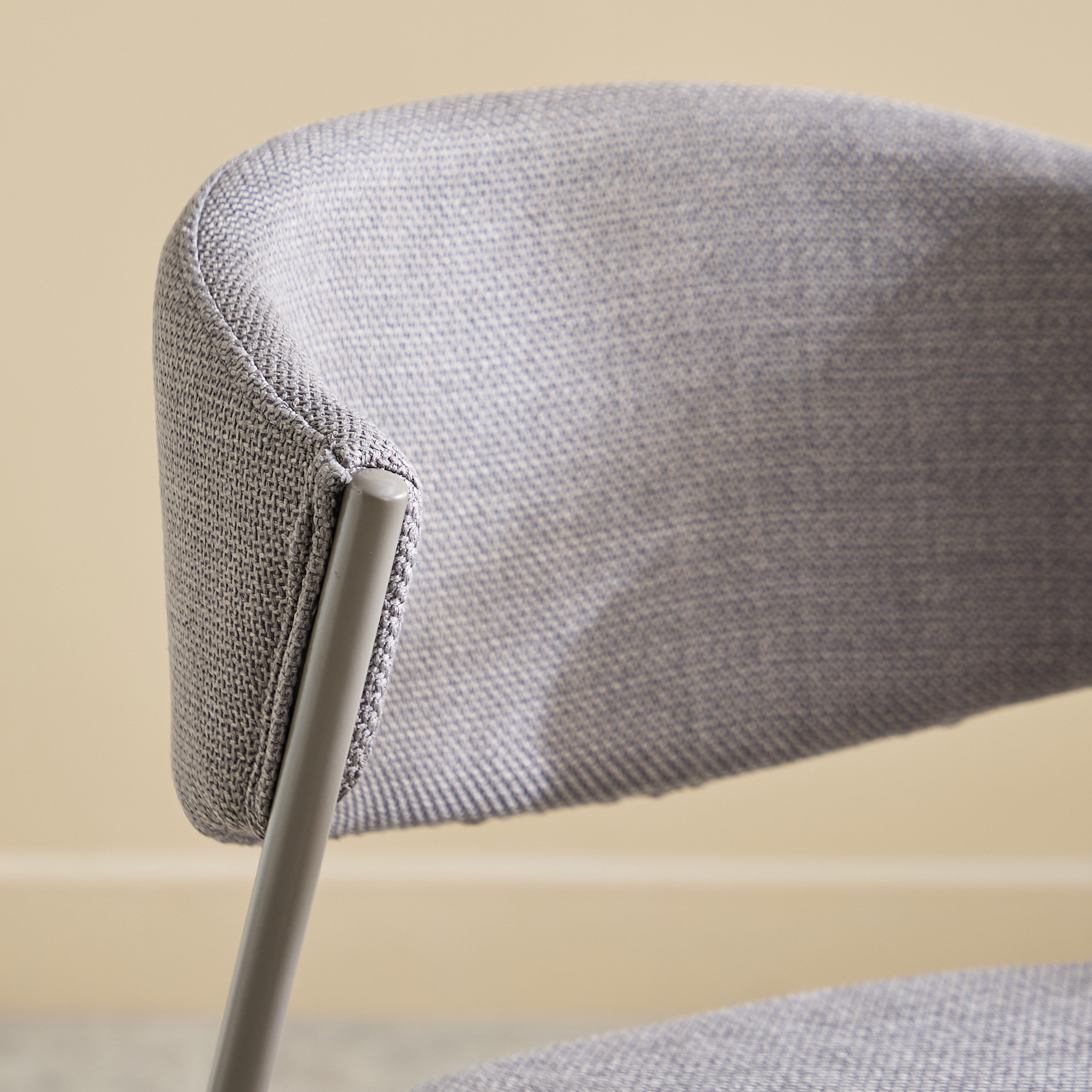 كرسي سفرة من ألورا-hbxdiningroom-diningchairs-image-4