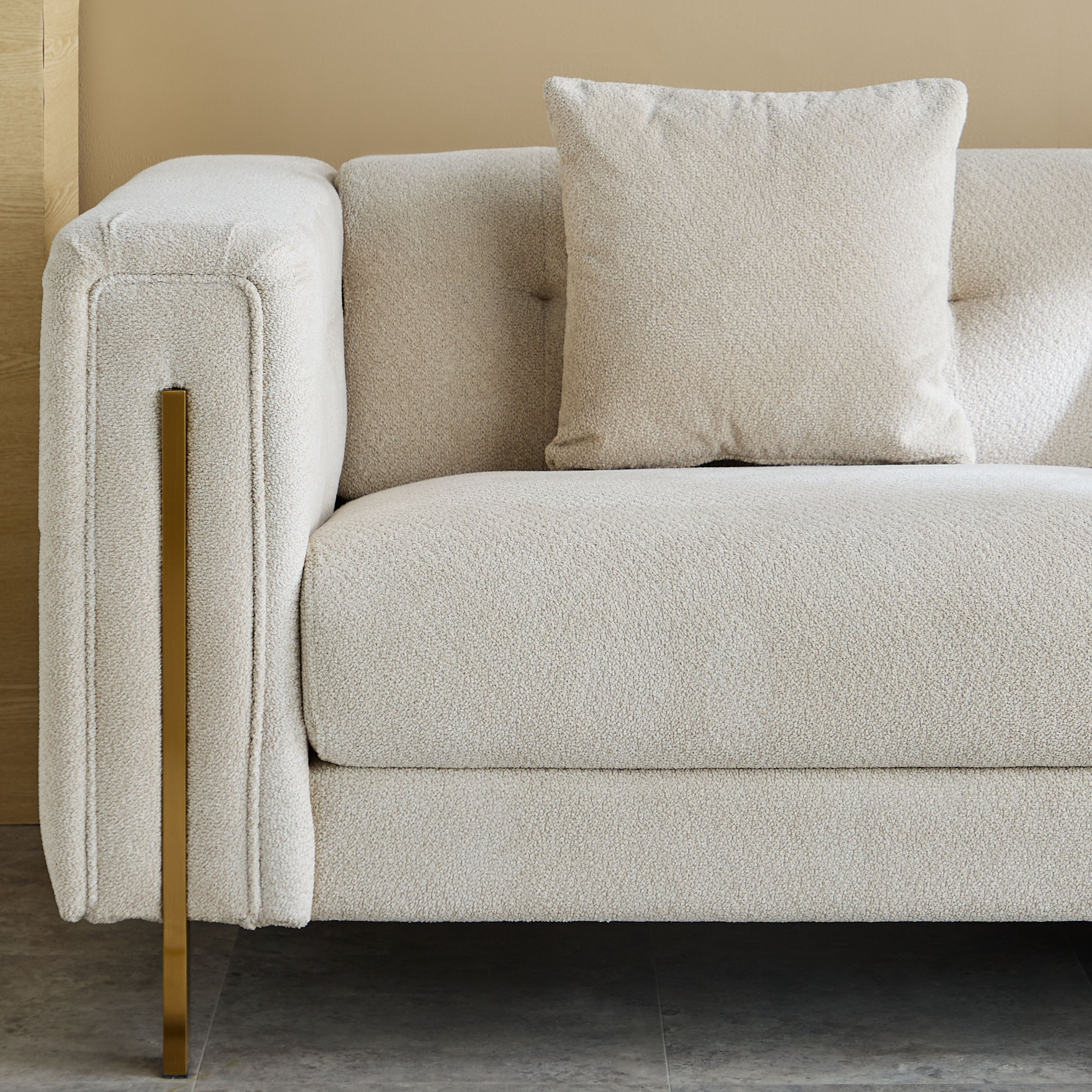 كنبة قماش 3 مقاعد مع 2 وسادة نيكست من جليستن-hbxlivingroom-sofasandarmchairs-sofas-image-5