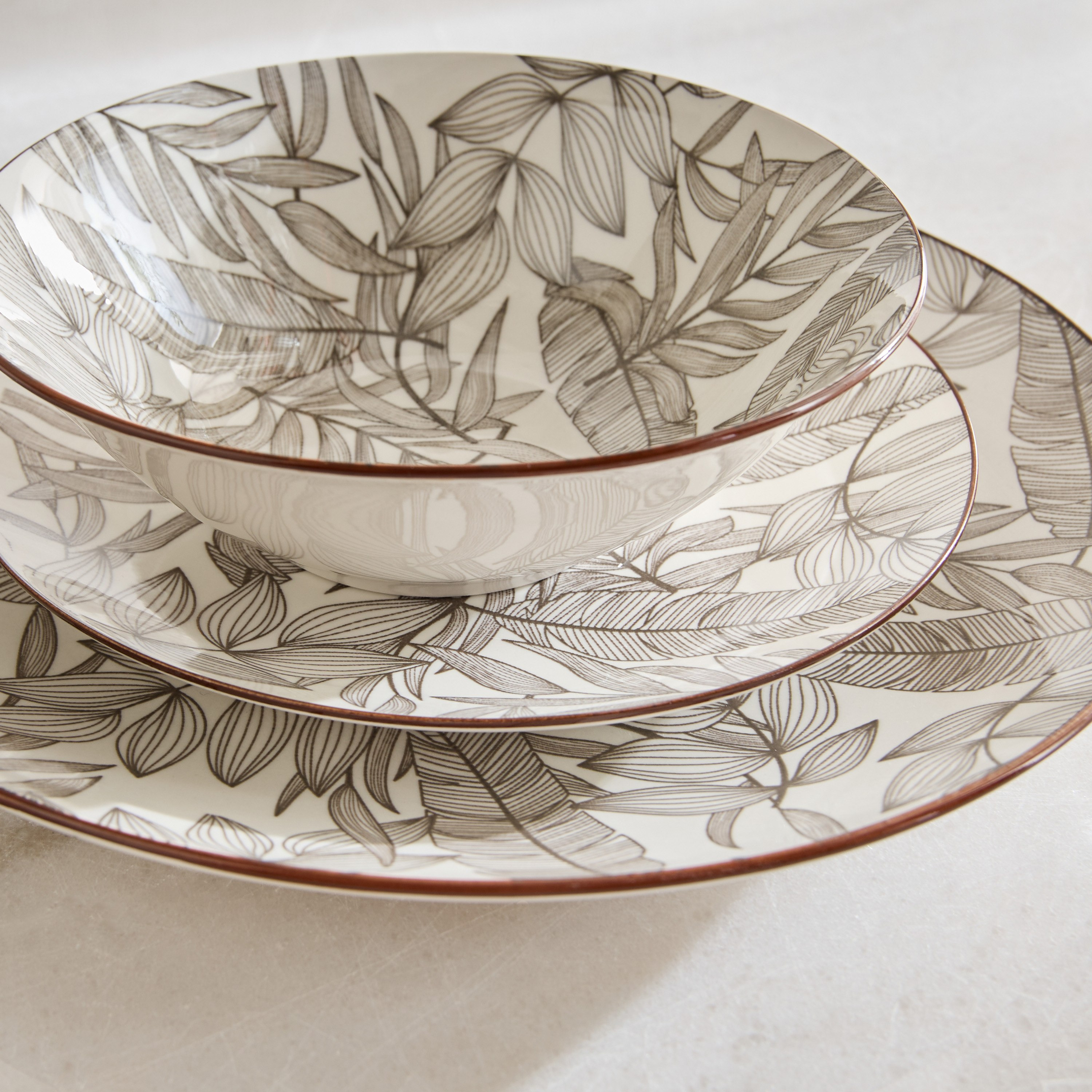 Atlanta 18-Piece Porcelain Leaf Dinner Set - Serves 6-hbxhomeware-hbxkitchen-image-3