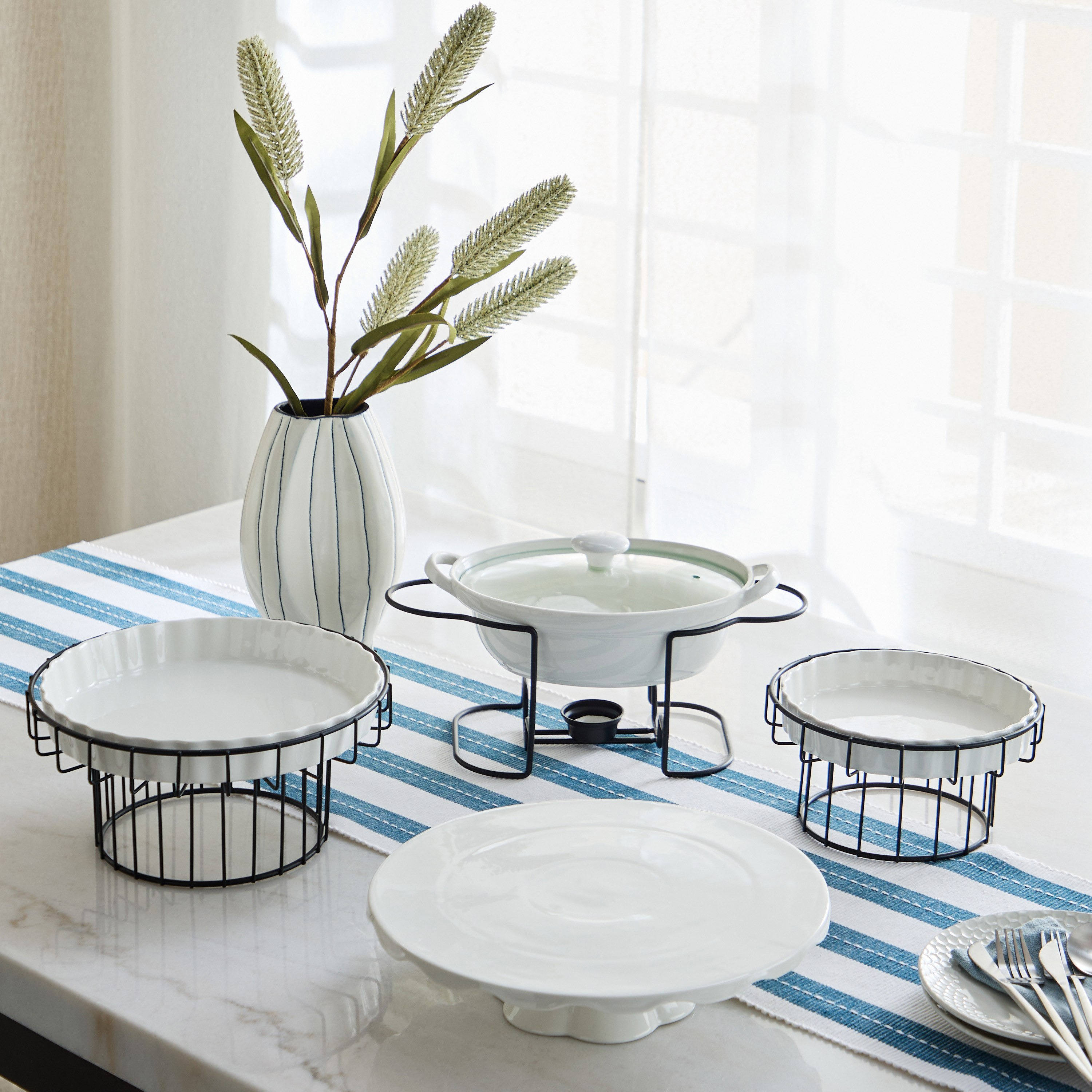 Supreme Cake Platter - 31.5x31.5x7.7 cm-hbxdecorandfurnishings-tabletop-serveware-image-4