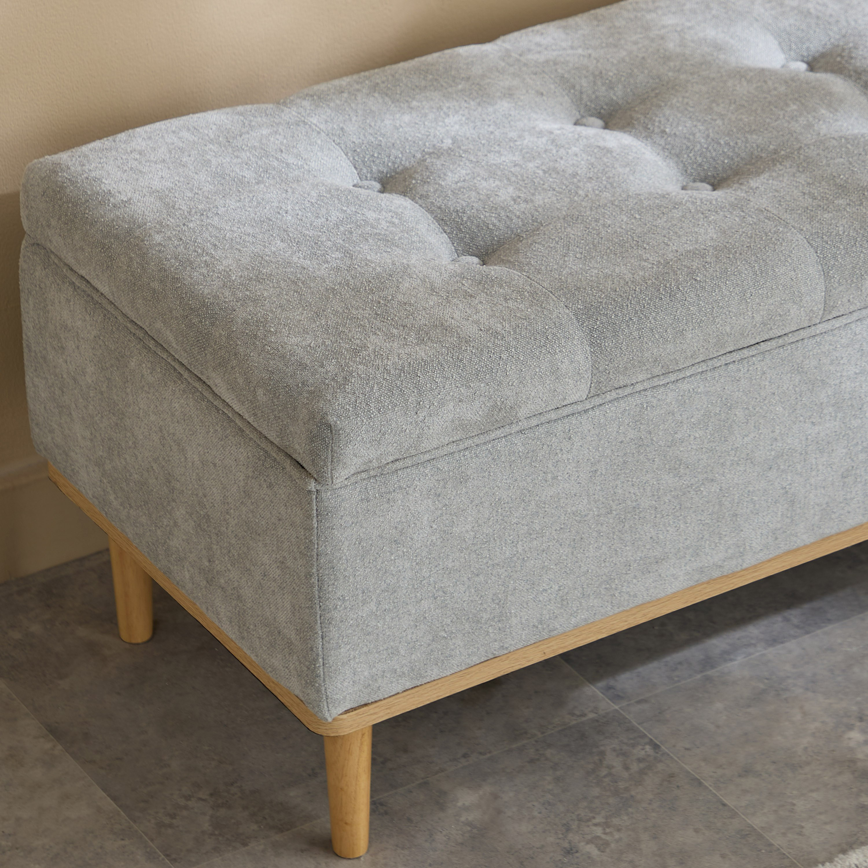 مقعد بنش قماش بإطار خشبي من درو-hbxfurniture-sofasandarmchairs-benches-image-6