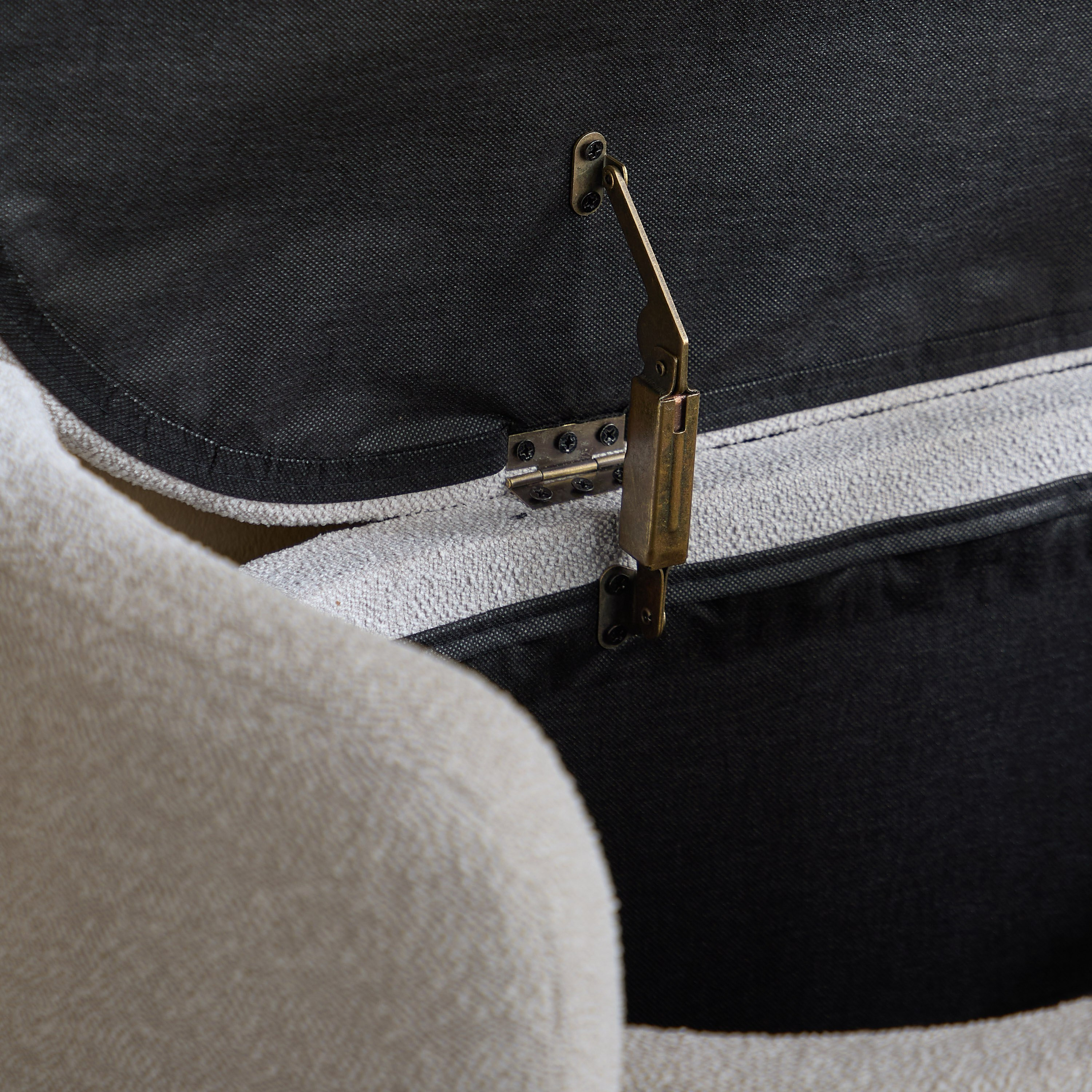 مقعد بنش قماش من تاورو-hbxfurniture-sofasandarmchairs-benches-image-5