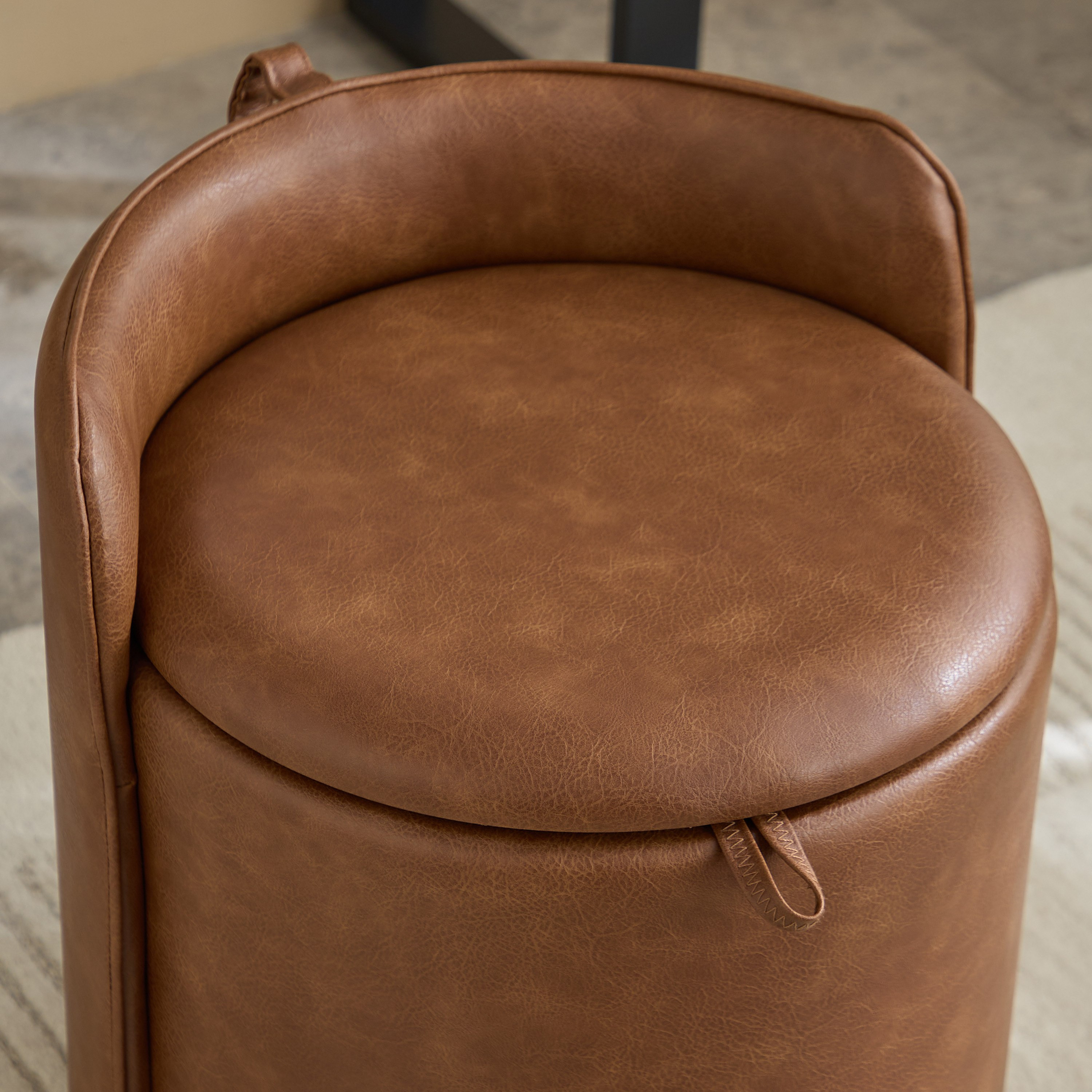 مسند قدم جلد الصناعي مع وحدة تخزين من دانيا-hbxlivingroom-sofasandarmchairs-ottomansandfootstools-image-6