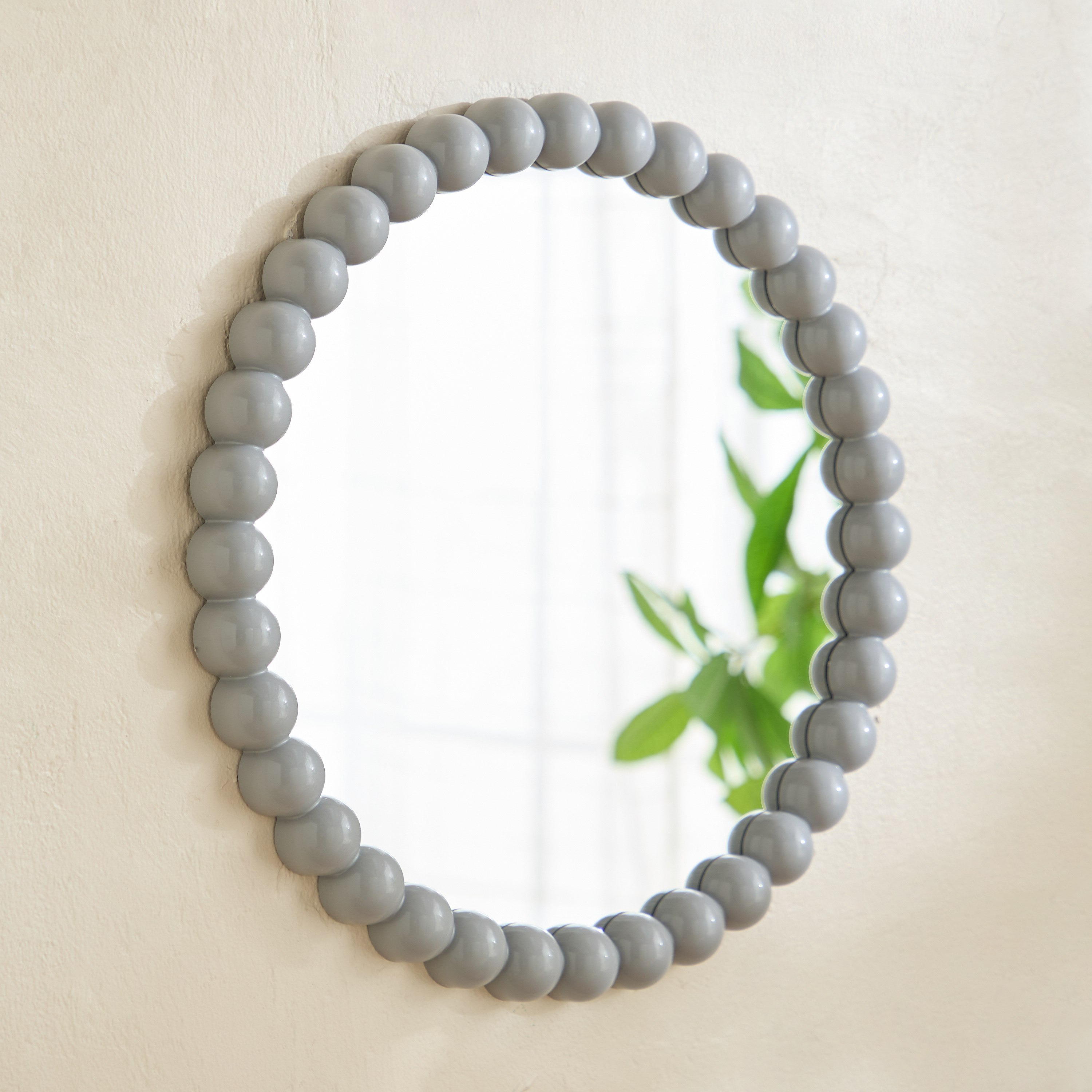 مرآة مستديرة بخرز من إبرين - 39.5x39.5x2.5 سم-PROMO_HB_AE_B1G1_250925-image-1