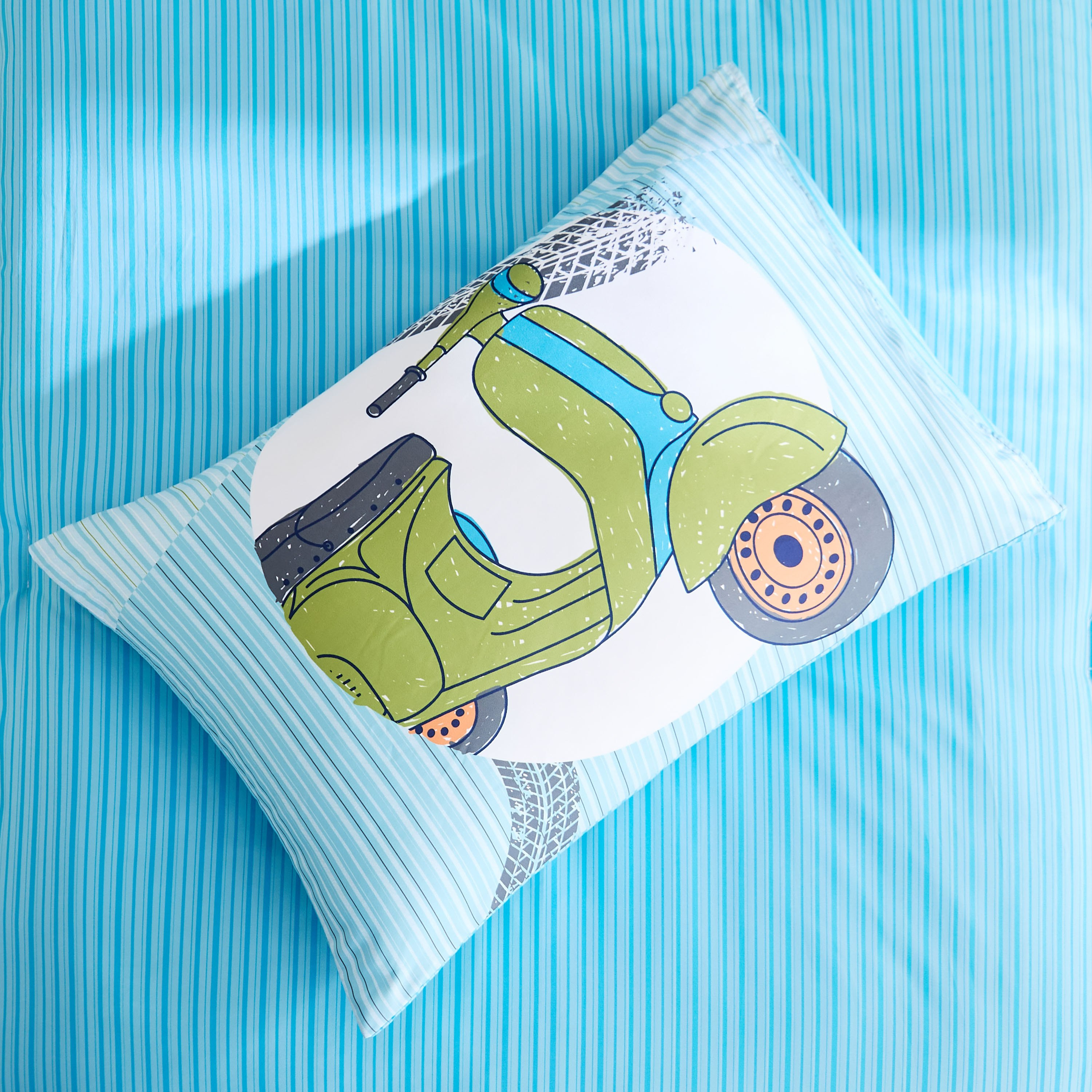 Tom 2-Piece Slumber Ride Glide Single Microfibre Comforter Set - 135x220 cm-hbxhomeware-hbxkidsandyouth-image-6