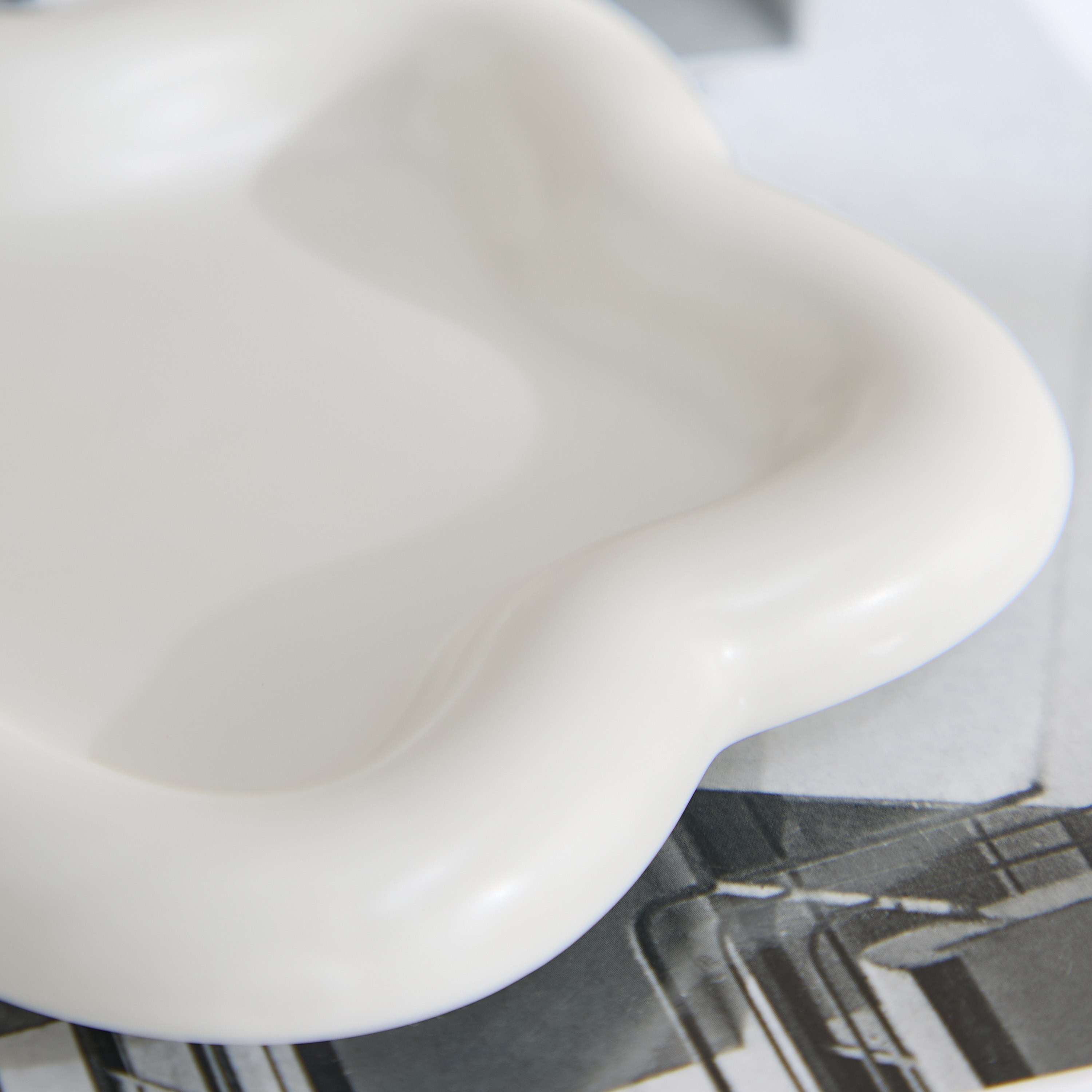 Sansa Roma Ceramic Star Tray - 14.7x14.7x1.8 cm-hbxhomeware-hbxdecorandfurnishings-image-3