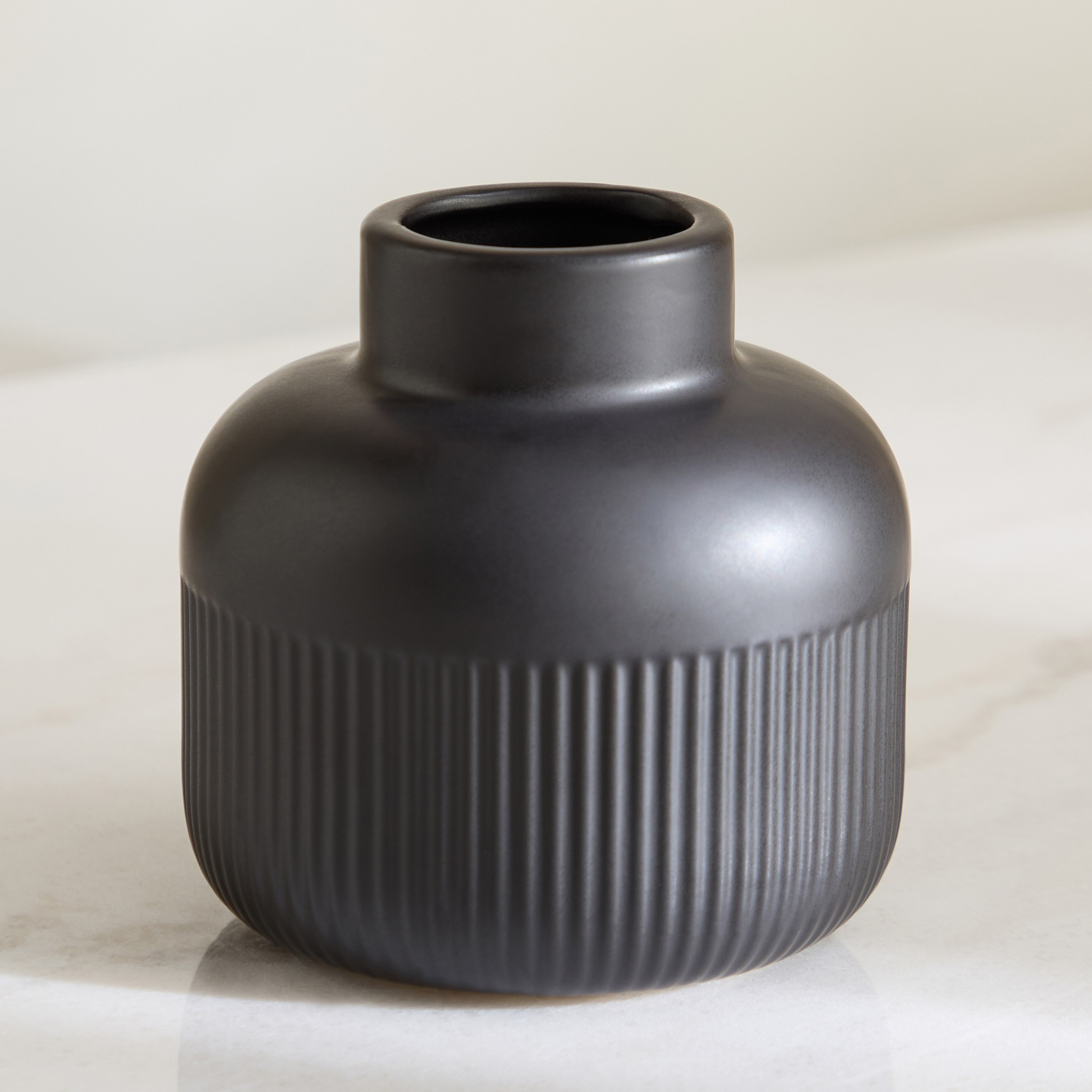 مزهرية سيراميك من سانسا روما -  13x13x13.5 سم-hbxbedroom-decorandaccessories-vases-image-2