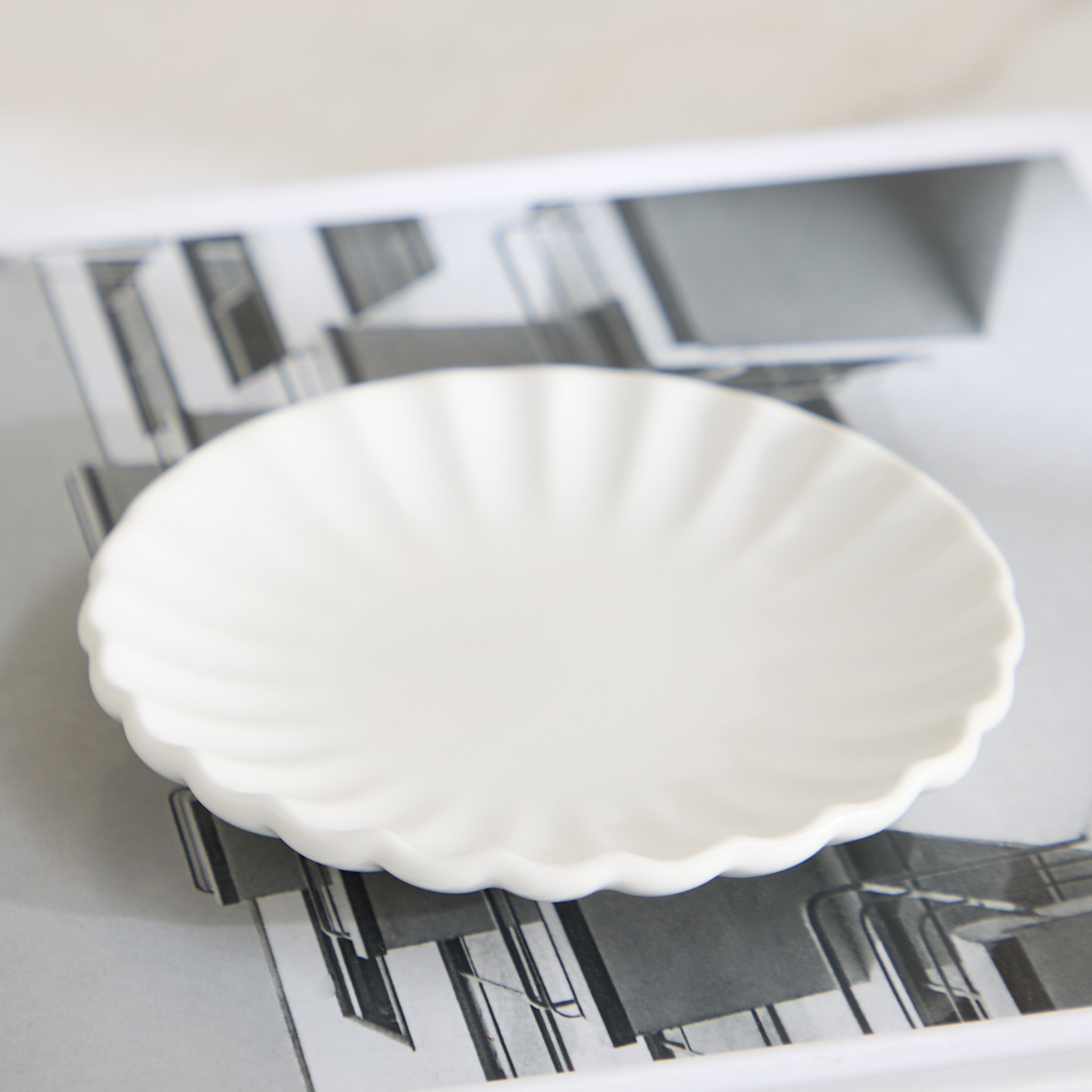 Sansa Roma Ceramic Decor Plate - 11x11x2 cm-hbxhomeware-hbxdecorandfurnishings-image-2