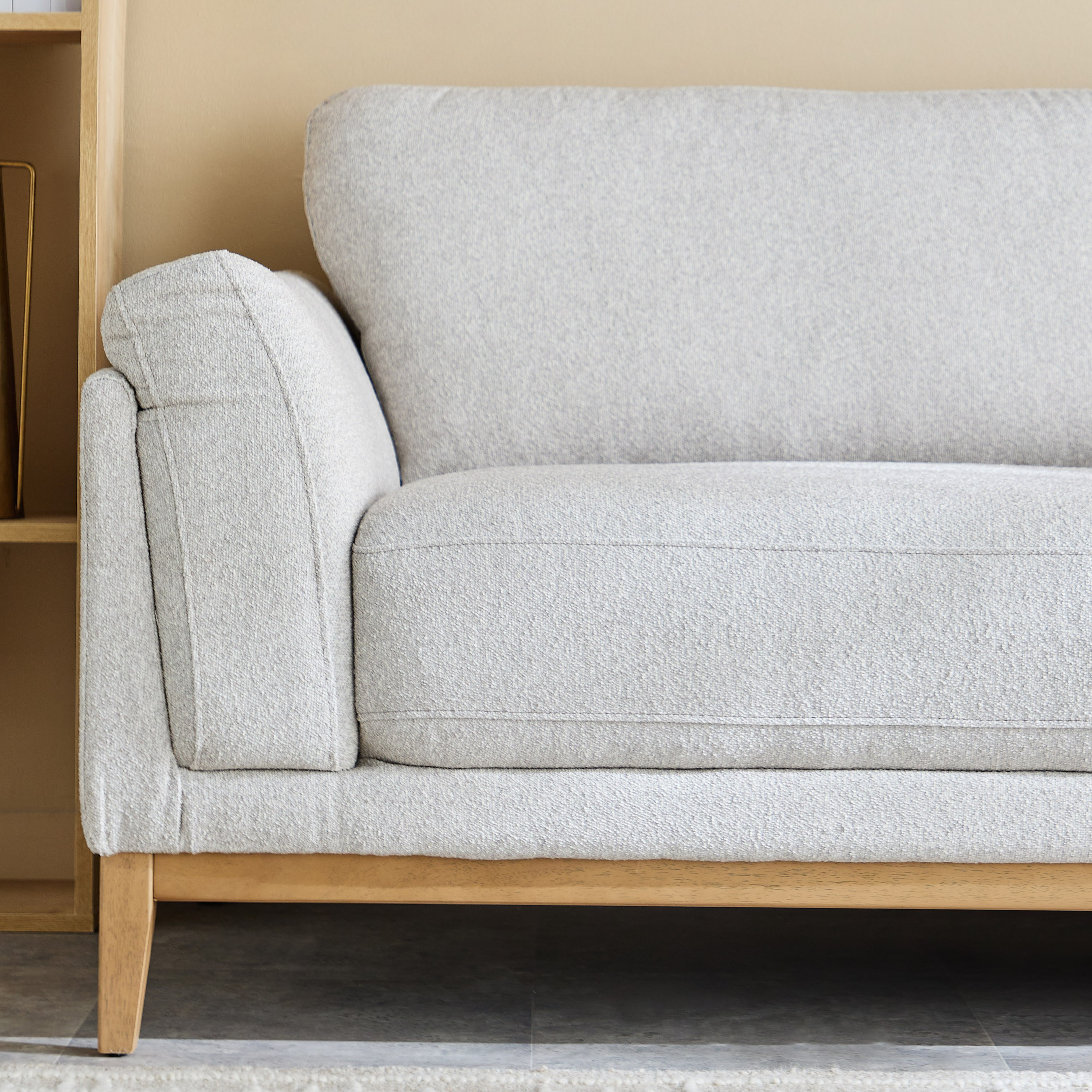 كنبة قماش بمقعدين من هوب-hbxlivingroom-sofasandarmchairs-sofas-image-4