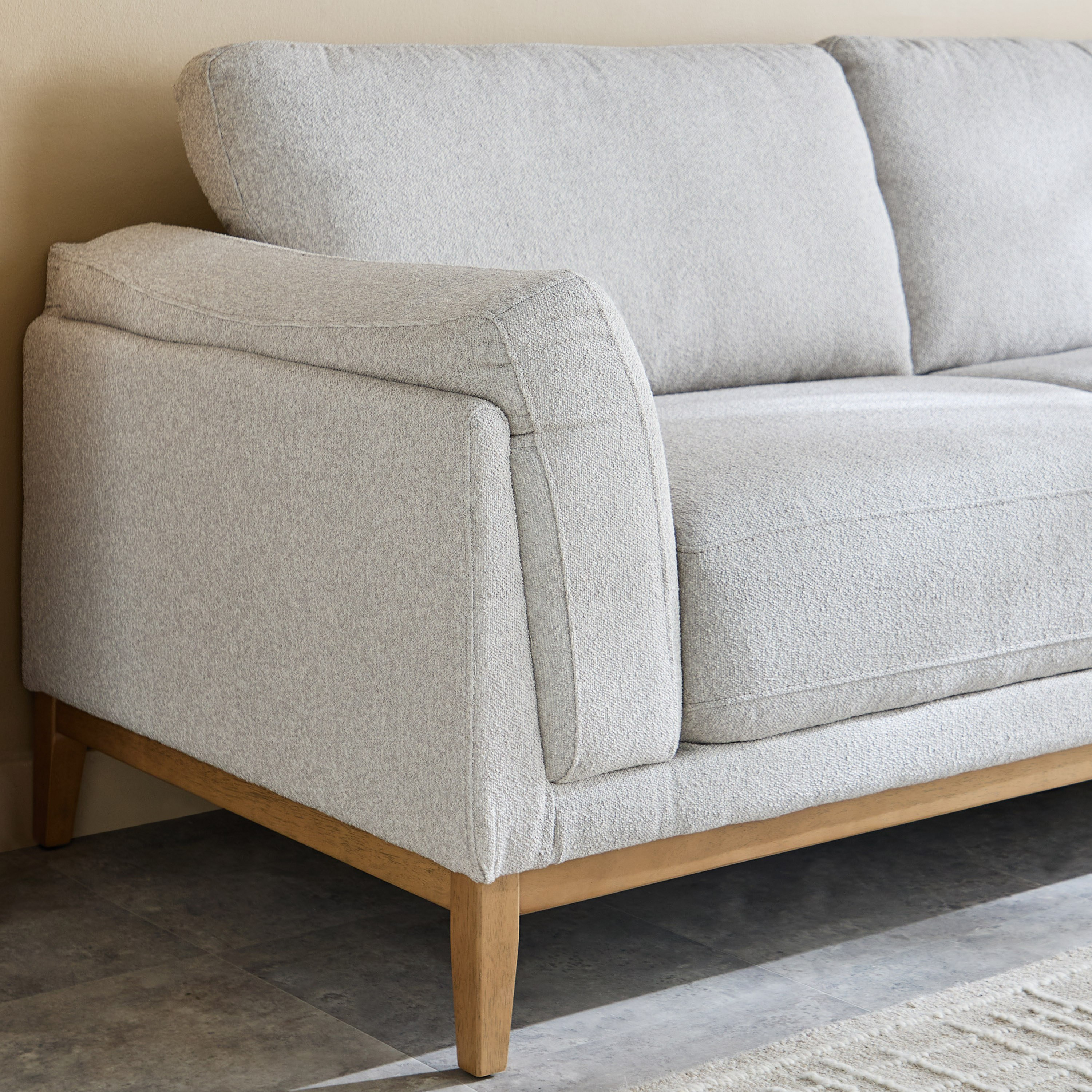 كنبة قماش بمقعدين من هوب-hbxlivingroom-sofasandarmchairs-sofas-image-5