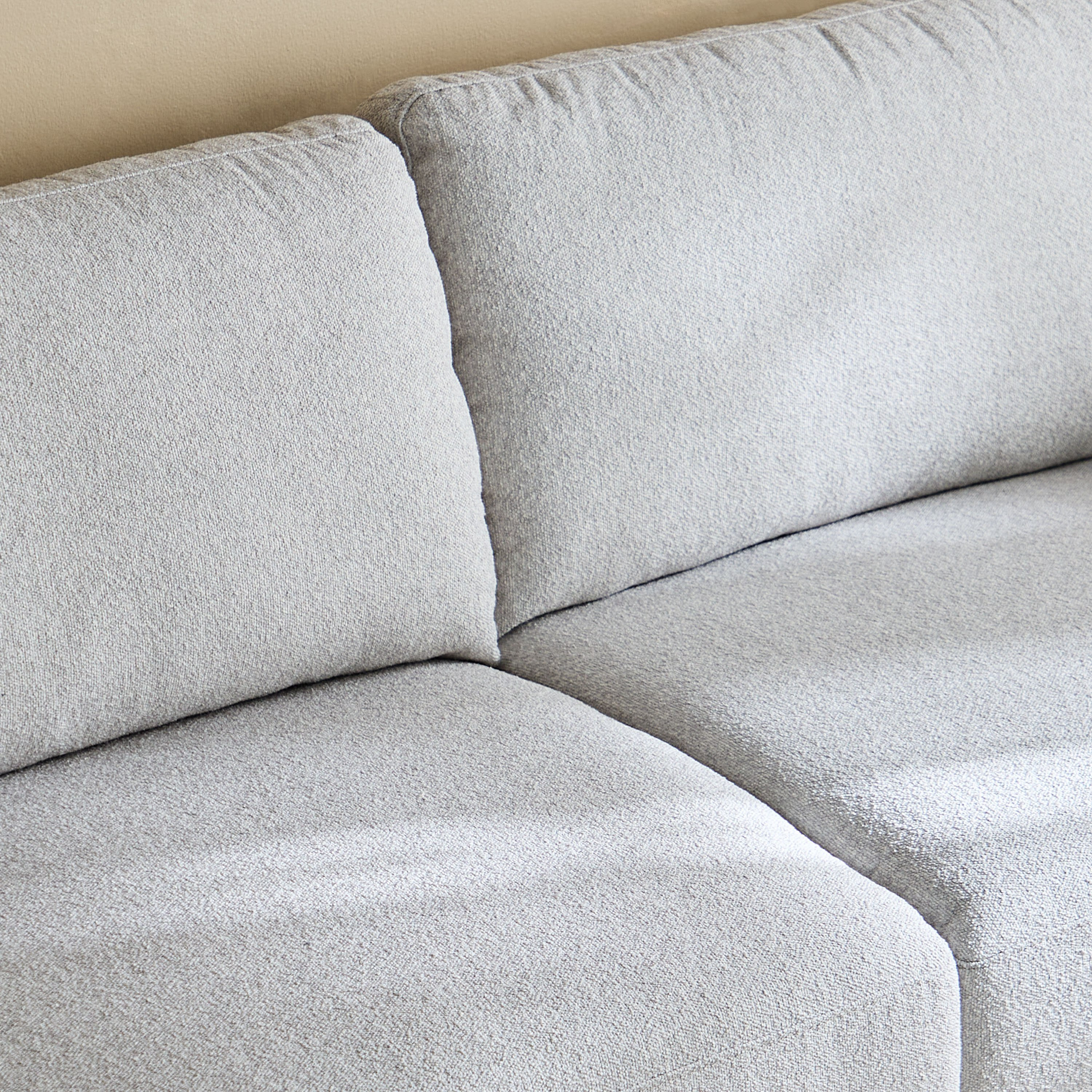 كنبة قماش بمقعدين من هوب-hbxlivingroom-sofasandarmchairs-sofas-image-6