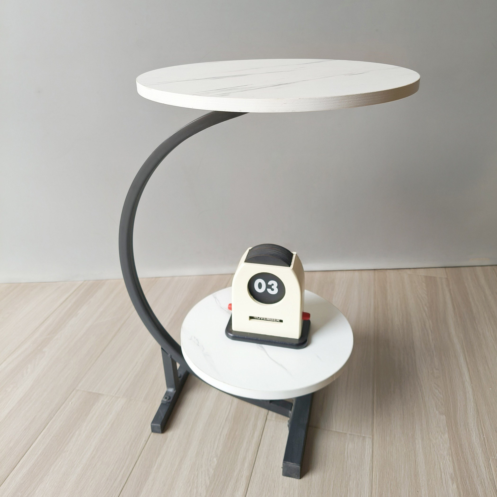 طاولة جانبية بطابقين أركاديا من موفو-hbxfurniture-livingroom-endtables-image-2