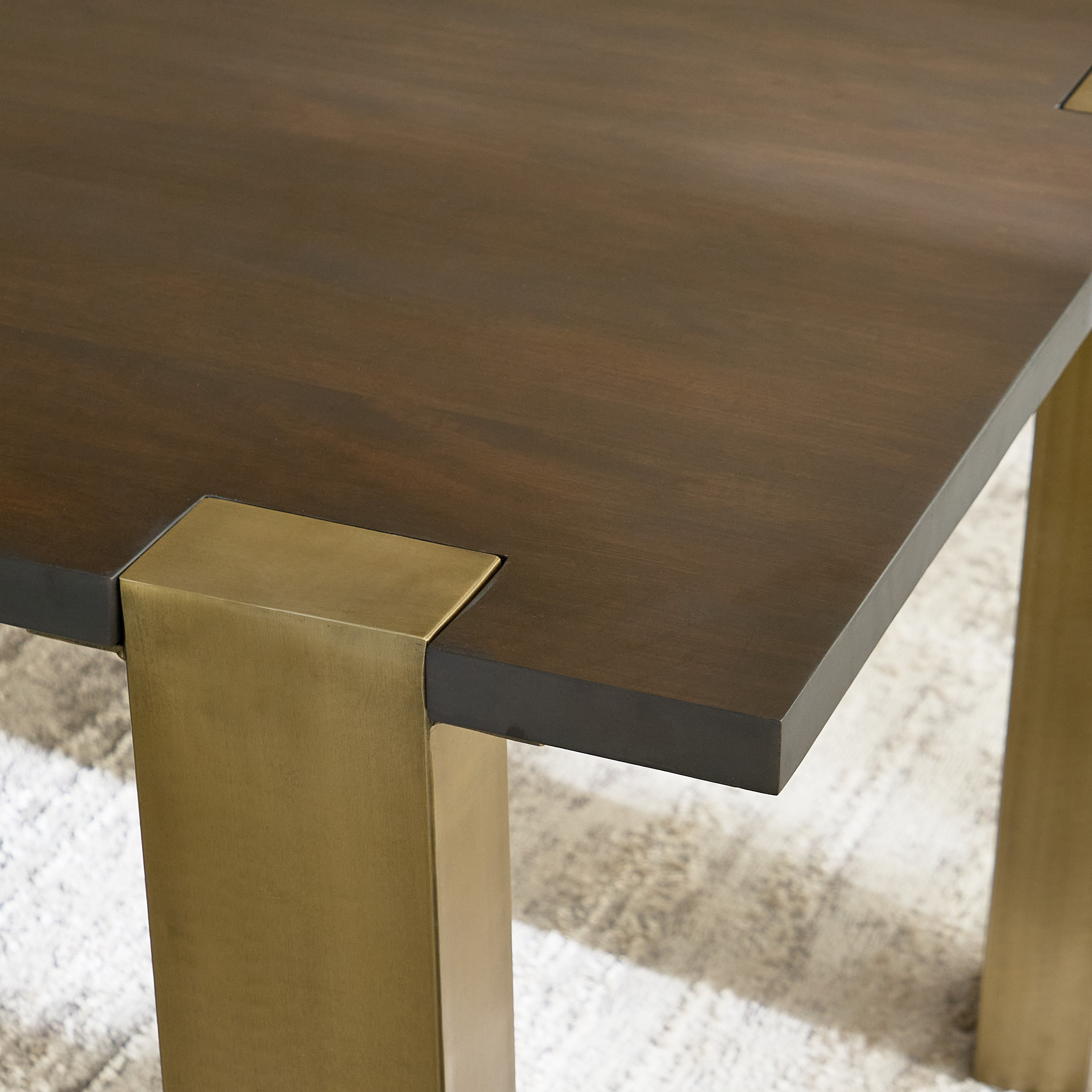 طاولة سفرة لـ8 مقاعد بسطح من الخشب الصلب - بلاكس من فيندرا -hbxfurniture-diningroom-diningtables-eightseater-image-3