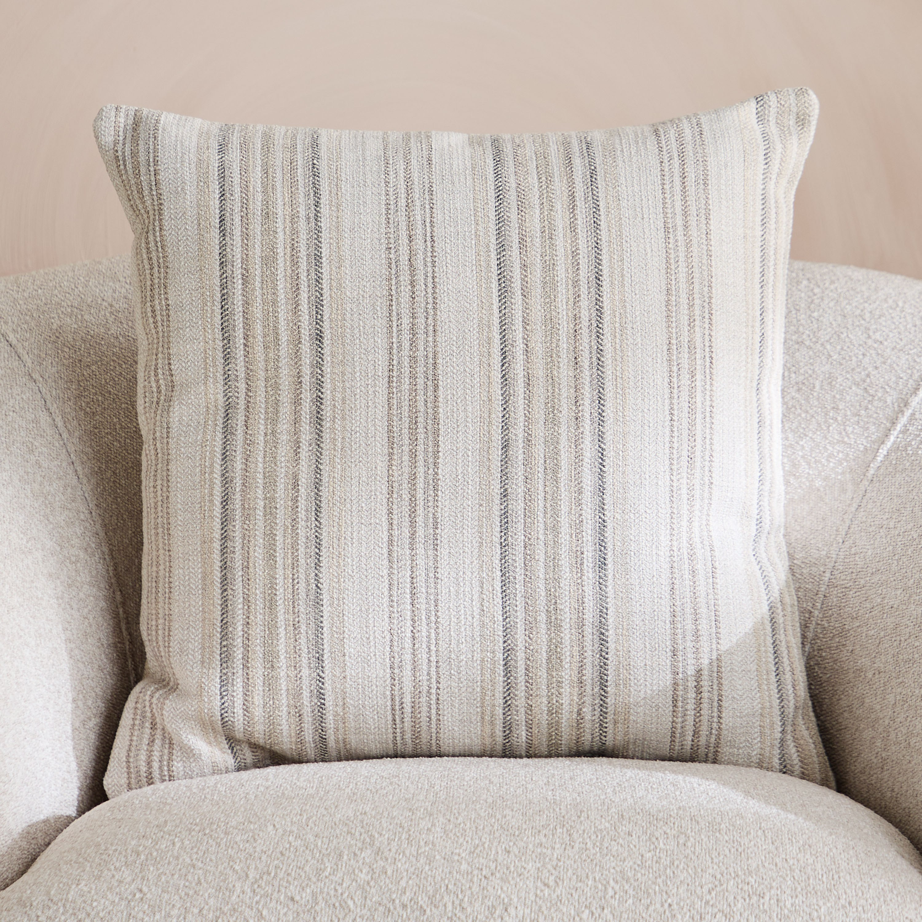 كرسي كنبة دوّار قماش من نابا-hbxlivingroom-sofasandarmchairs-sofas-image-4