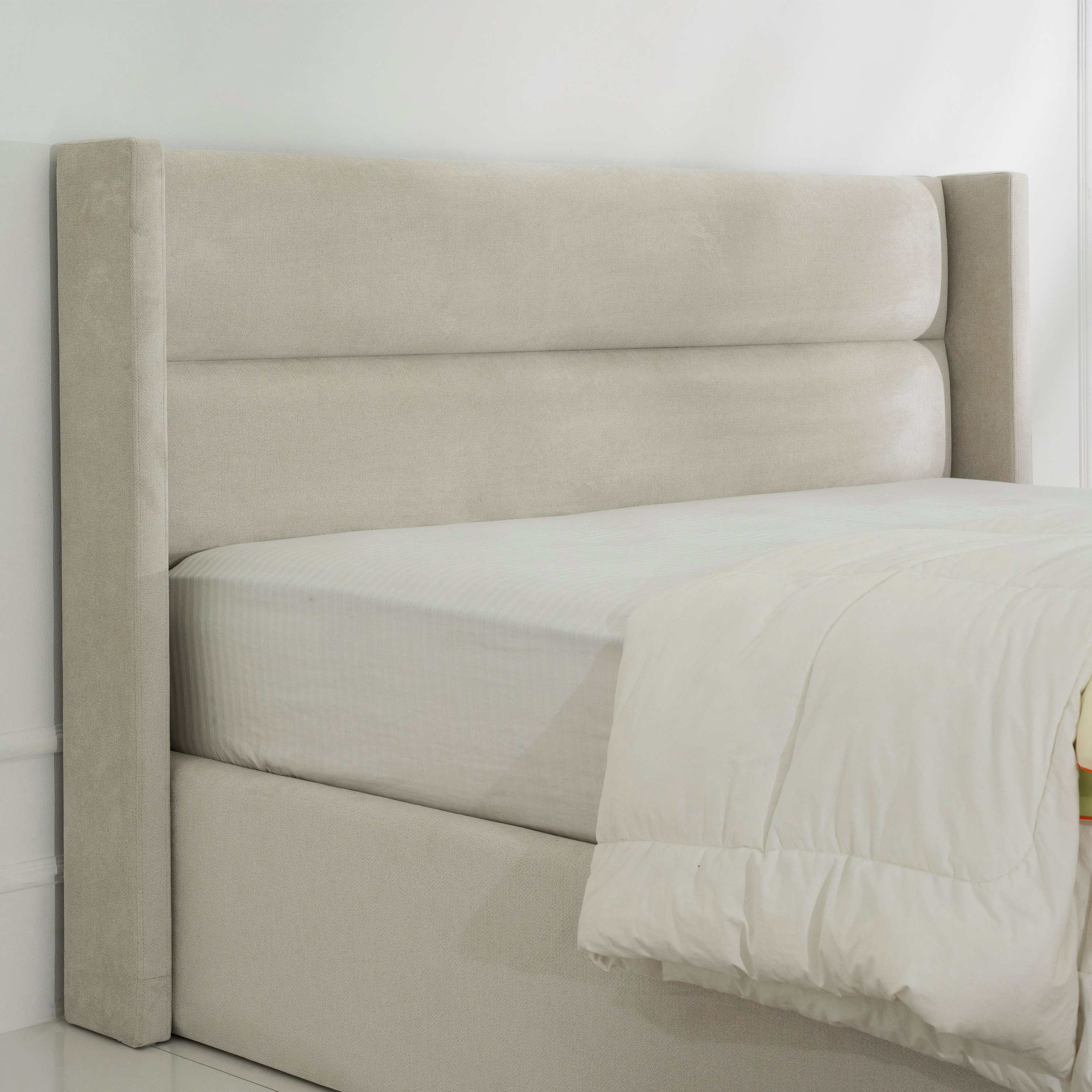 لوح رأسي كوين منجد من هامتون ألينا - 160x200 سم-hbxbedroom-bedsandbedsets-beds-queen-image-1