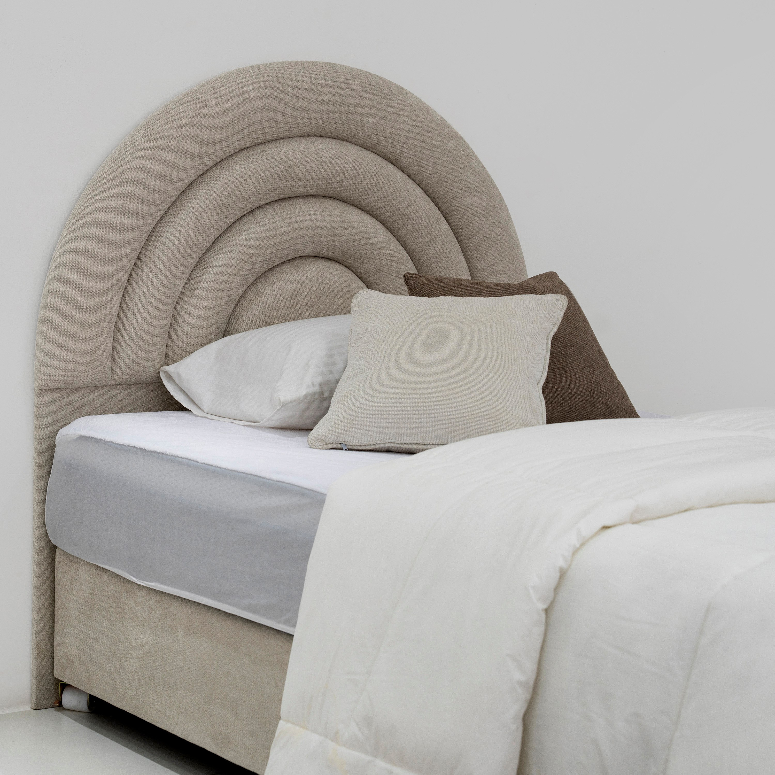 لوح سرير رأسي فردي منجد من ميدو كريسنت - 90x200 سم-hbxkidsandyouth-bedsandbedsets-beds-single-image-1